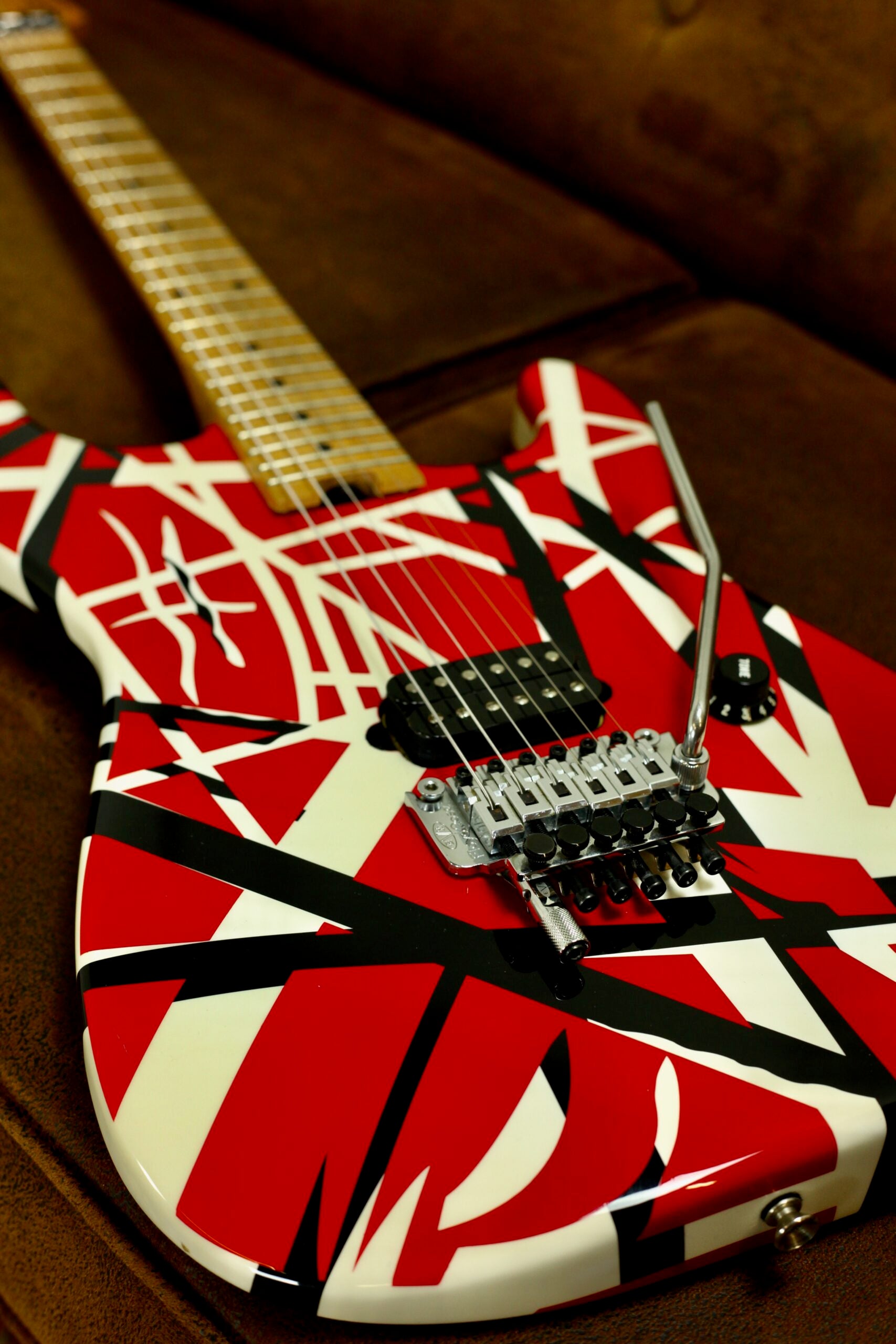 EVH Stripe Series | Red Black