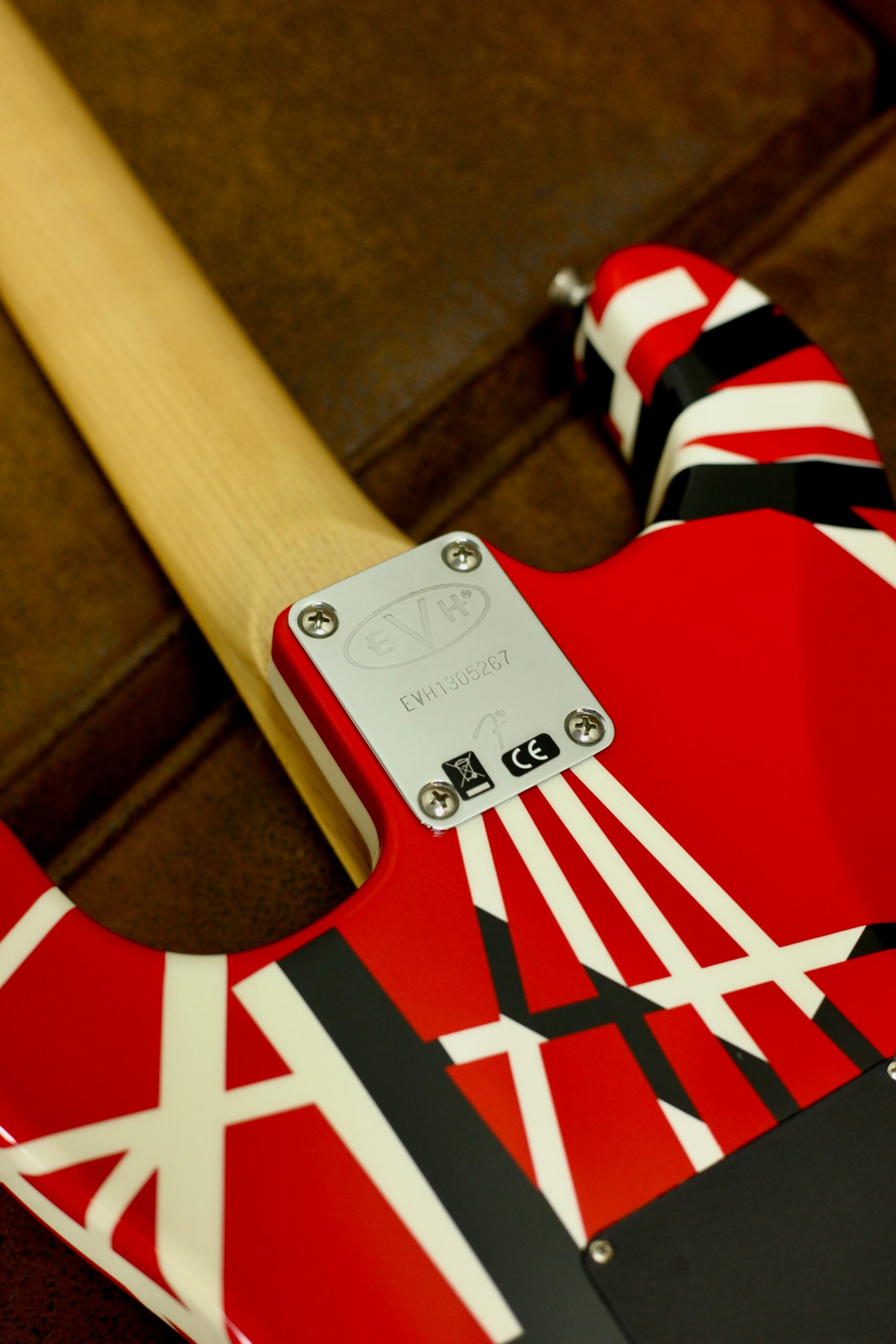 EVH Stripe Series | Red Black