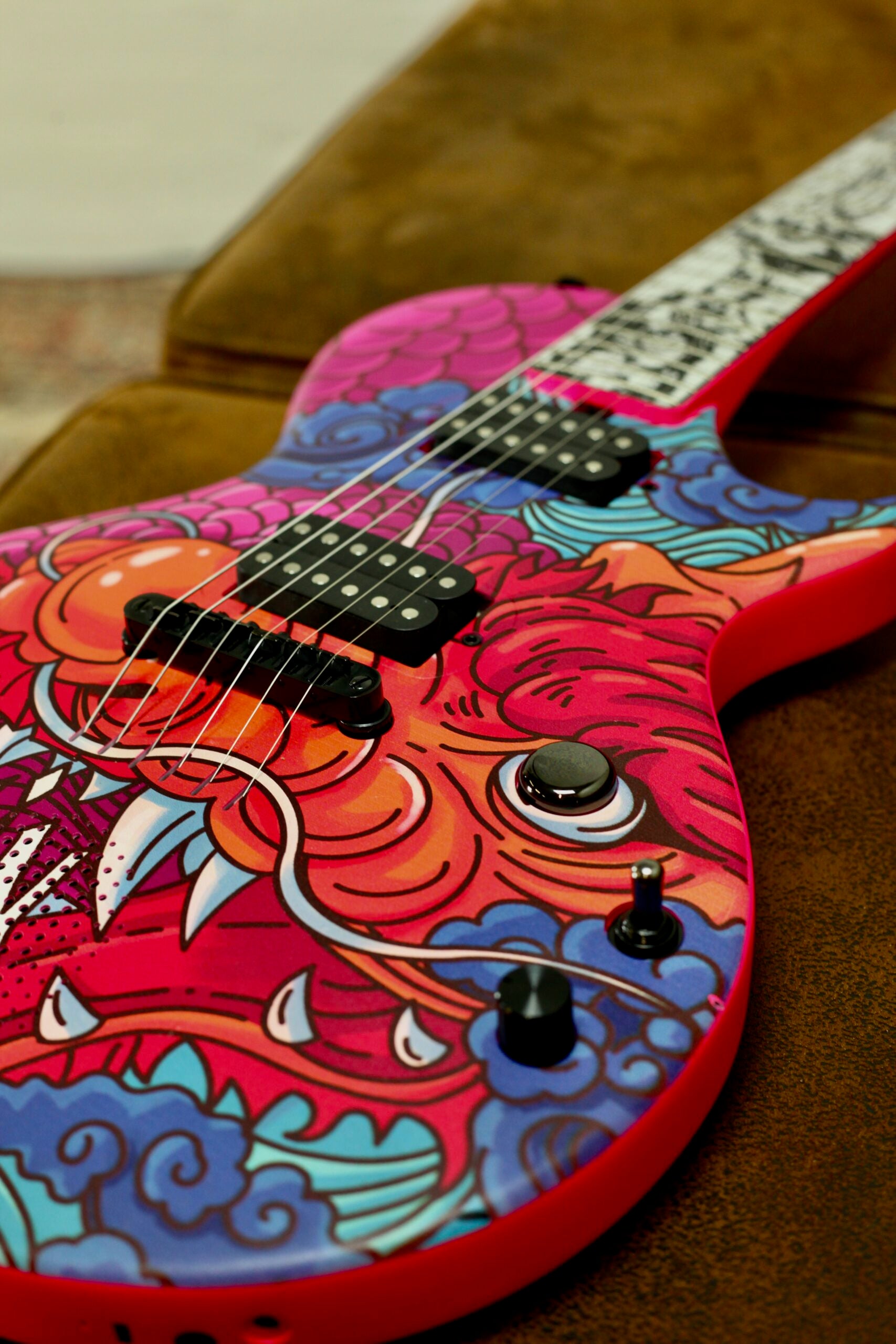 Enya Shinichi Kobayashi Signature Loong Nova Go Sonic | Pink