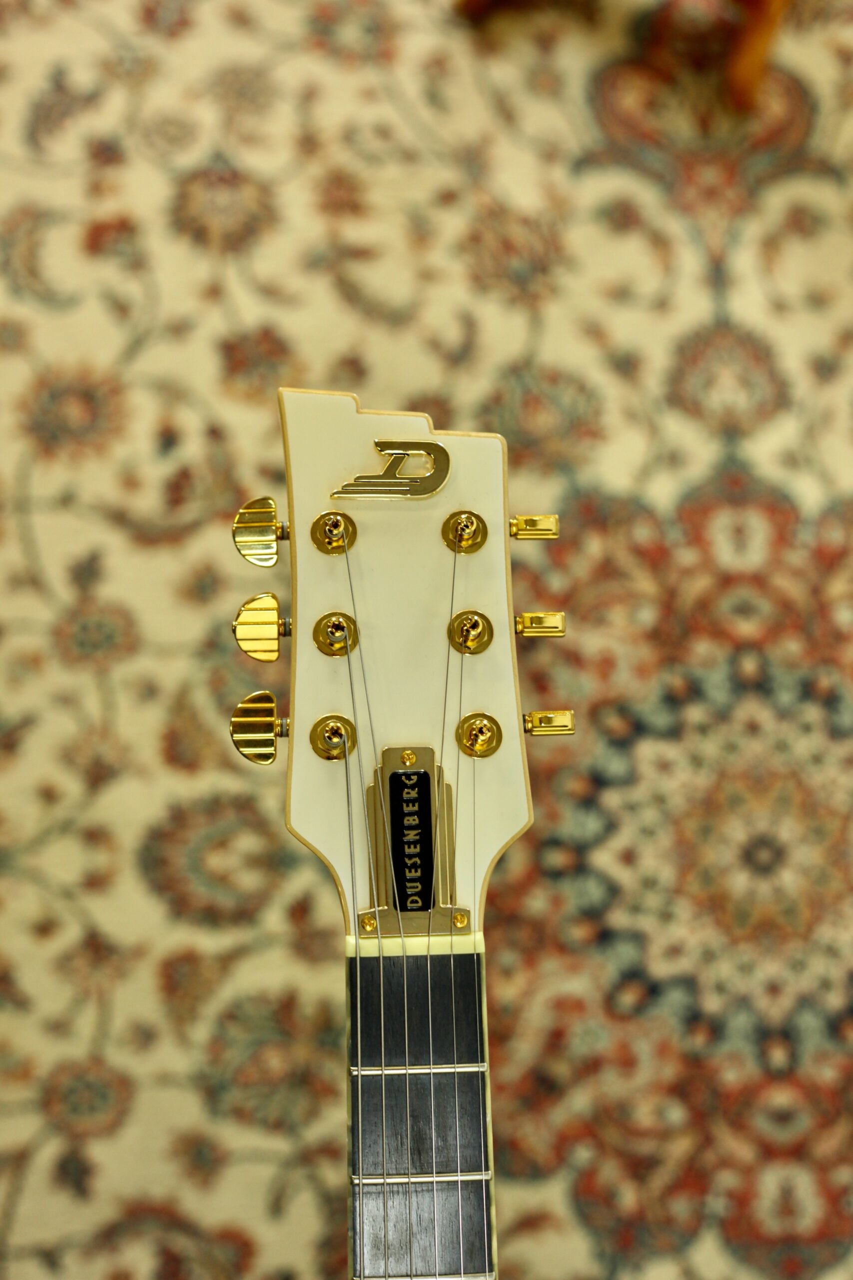 Duesenberg Fantom 2025 | Aged White