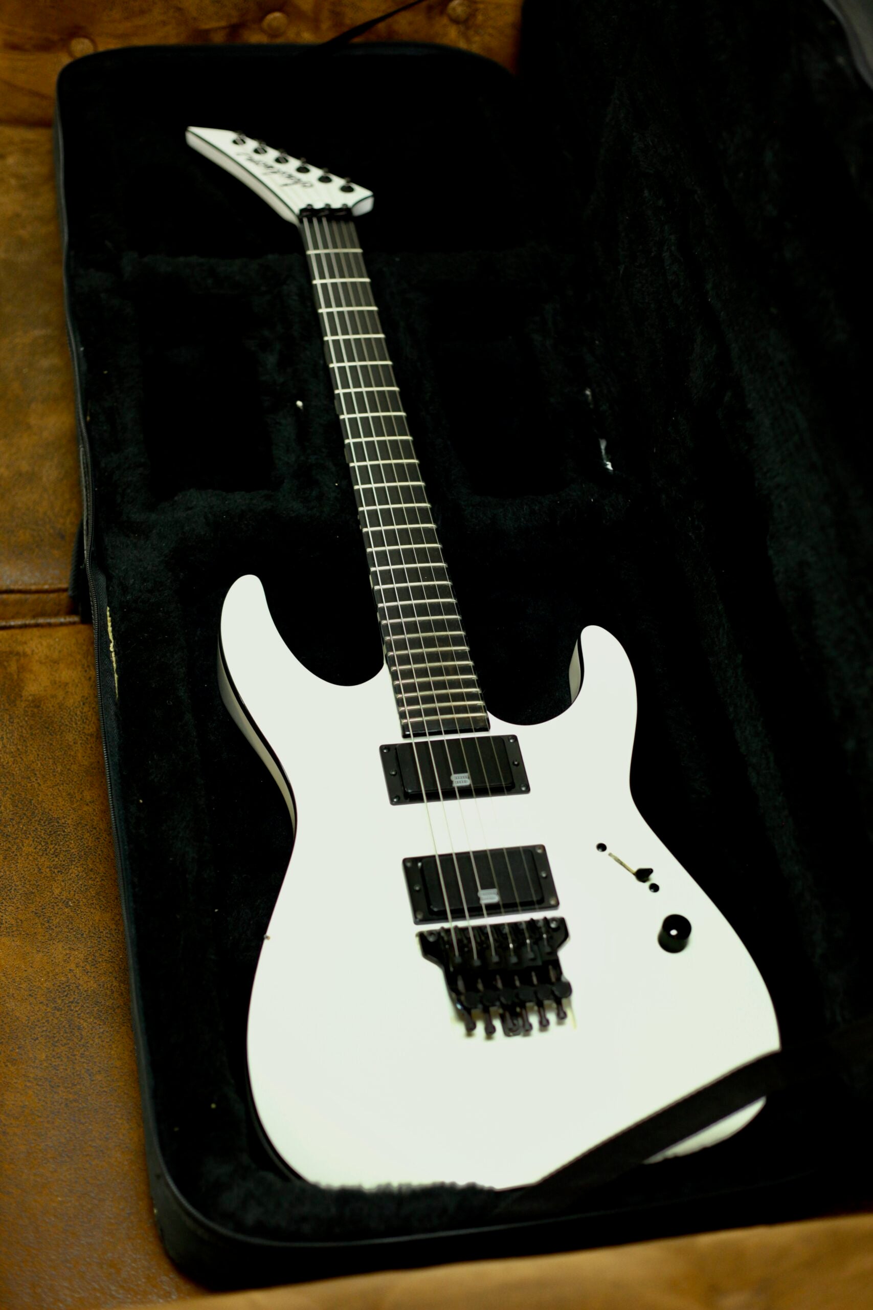 Jackson Pro Signature Mick Thomson Soloist | Arctic White
