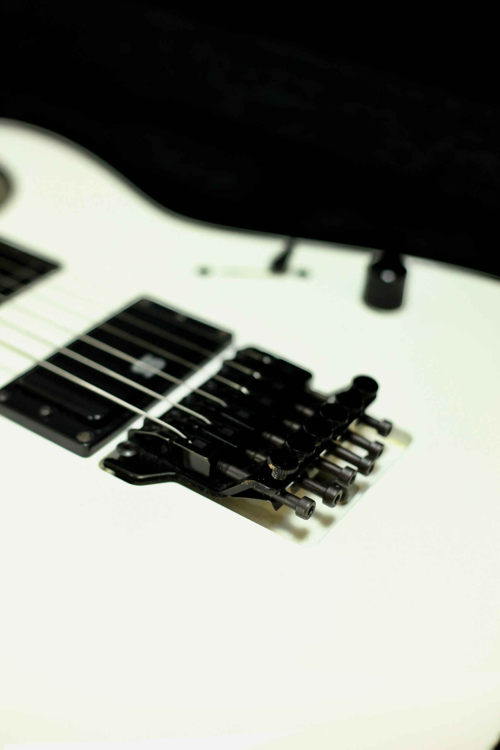 Jackson Pro Signature Mick Thomson Soloist | Arctic White