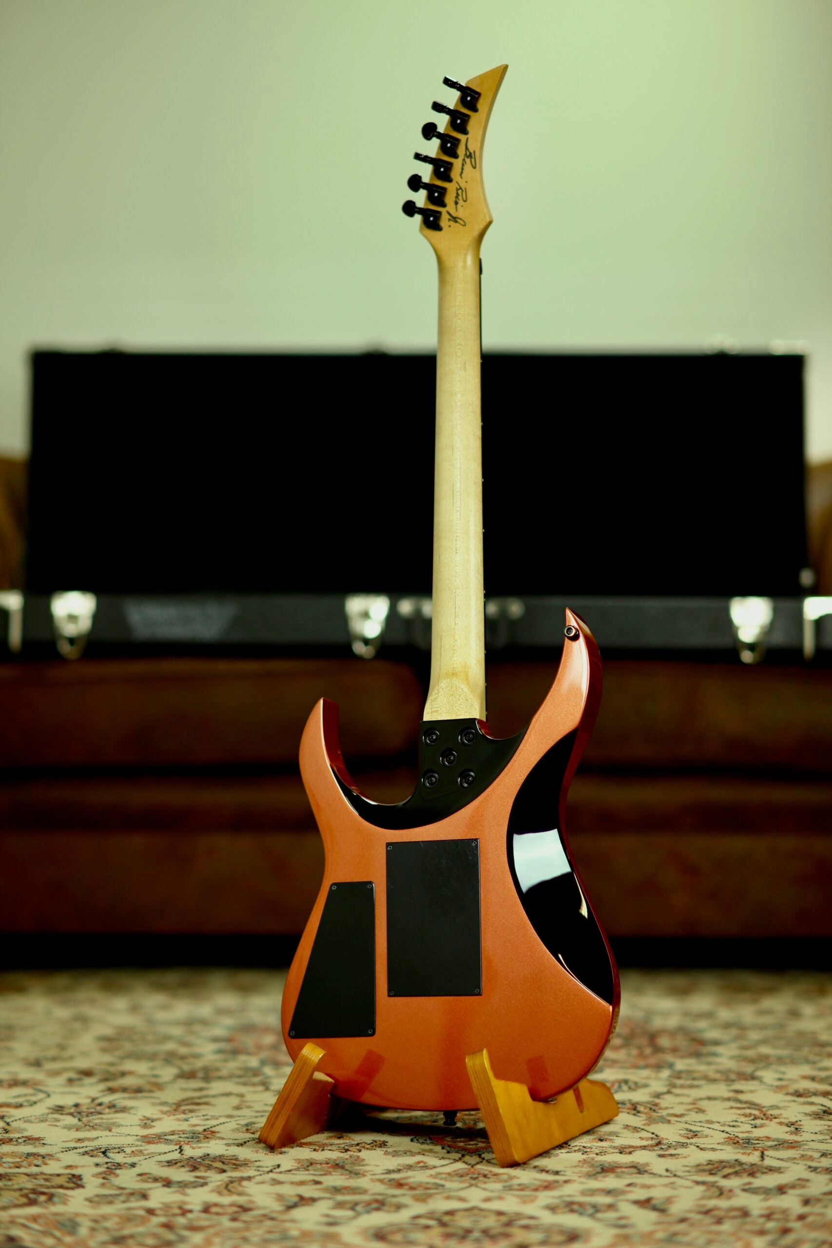 Bernie Rico Jr (BC Rich) Hesperian USA Custom | Bloodburst