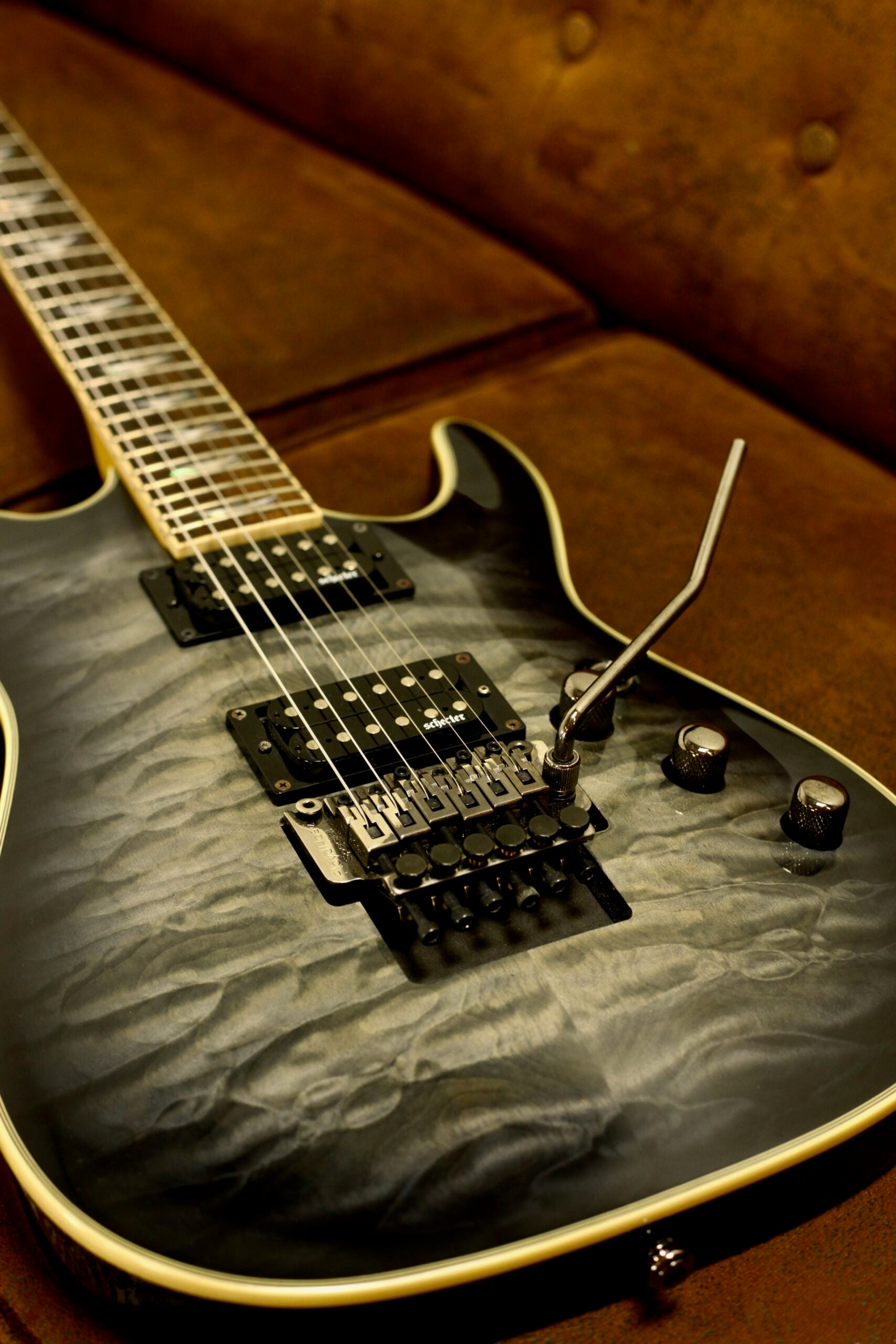 Schecter Omen Extreme 6 Floyd Rose | See Thru Black
