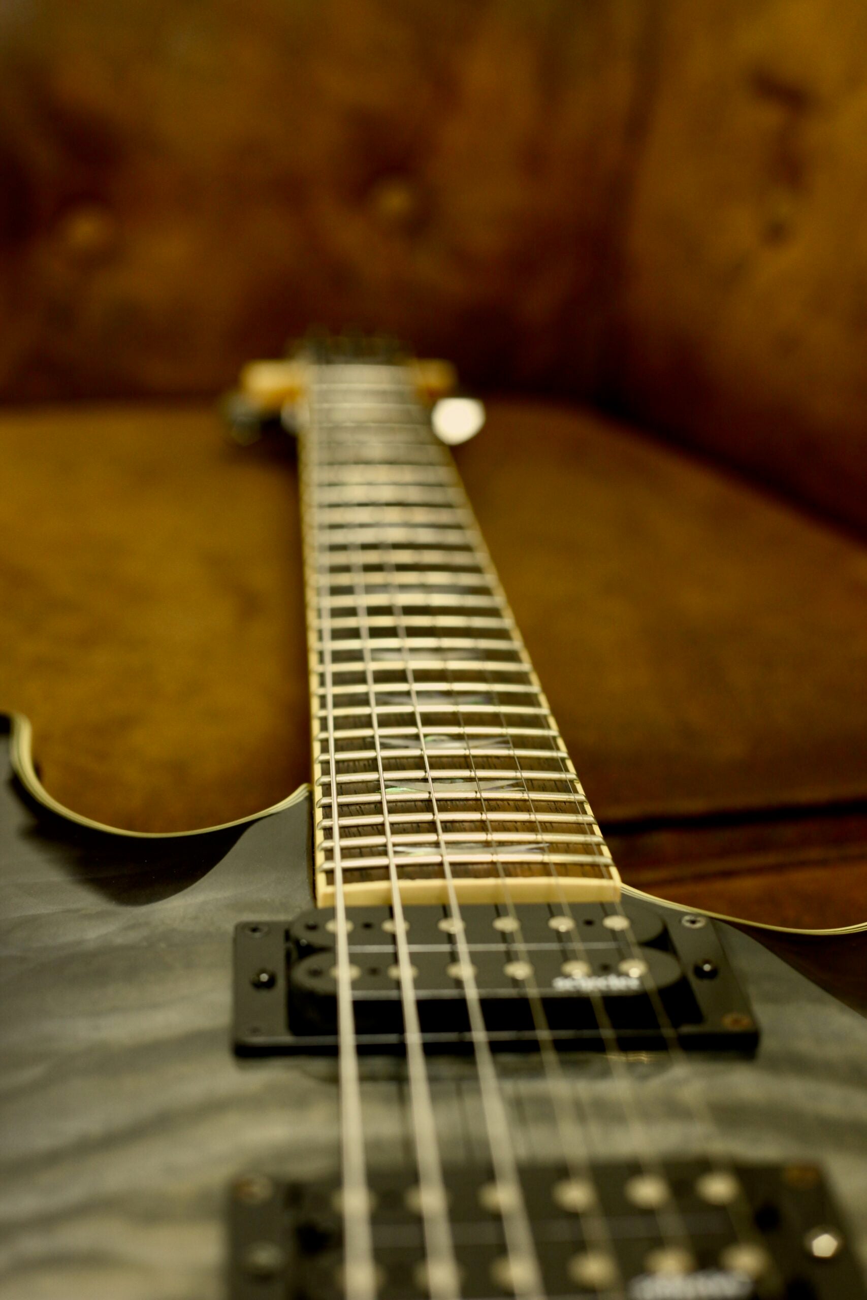 Schecter Omen Extreme 6 Floyd Rose | See Thru Black