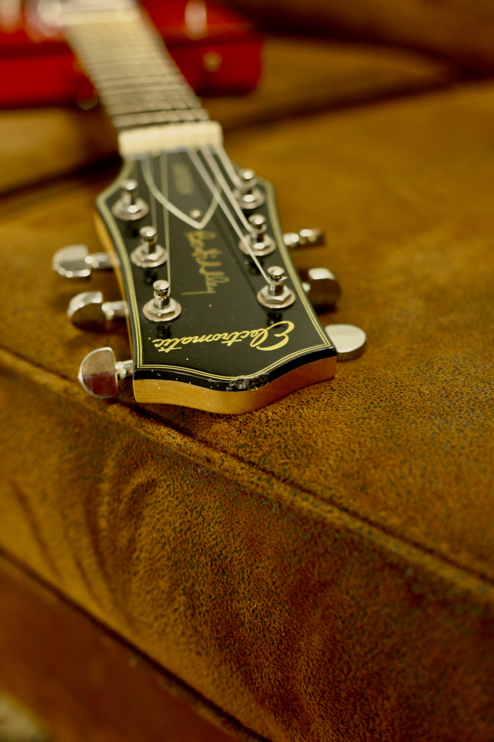 Gretsch Electromatic Bo Diddley mini G1850 | Candy Apple Red