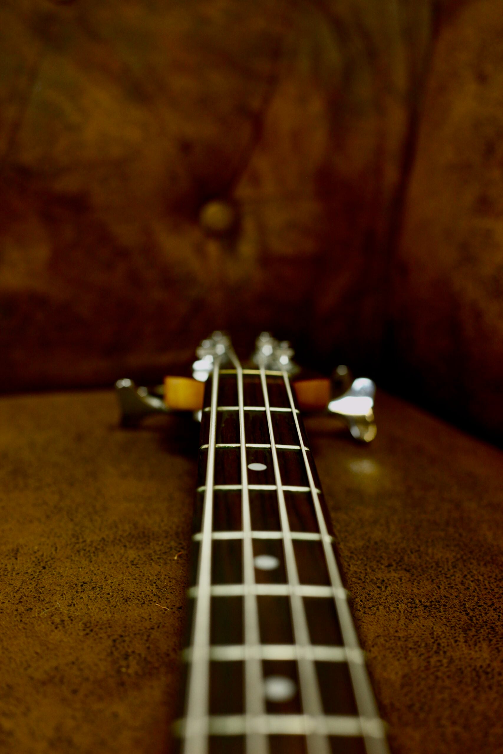 Vantage VP795B 1980/1982 Set Neck | Dark Walnutd
