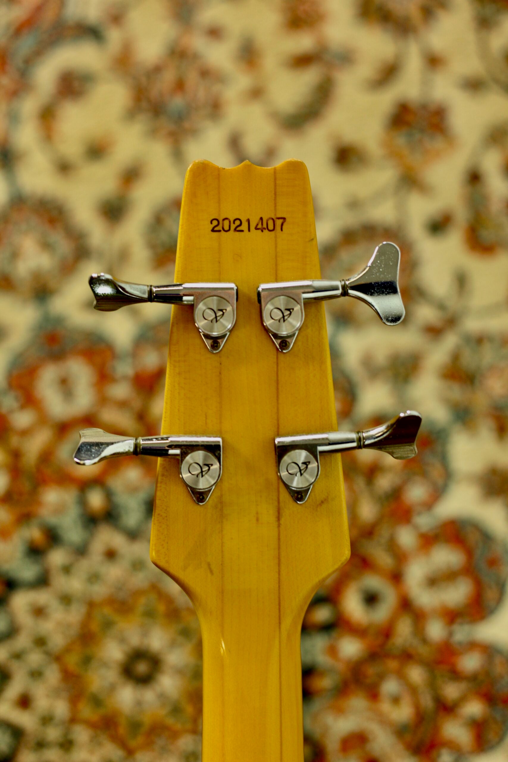 Vantage VP795B 1980/1982 Set Neck | Dark Walnutd