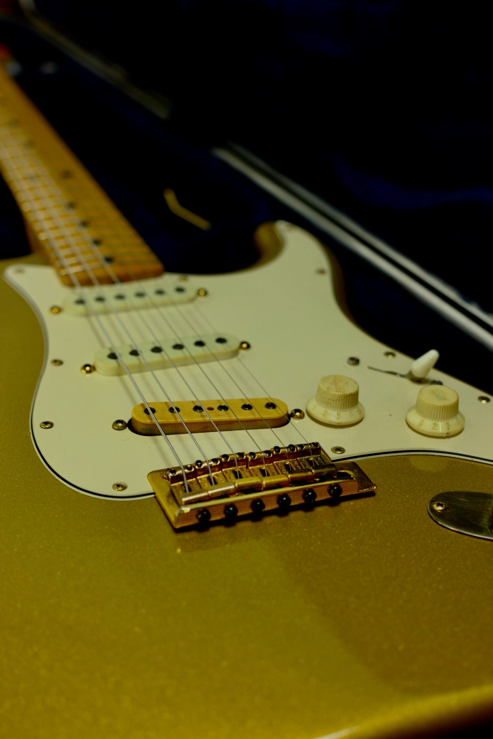 Fender Dan Smith Stratocaster 1981 | Gold Refinished