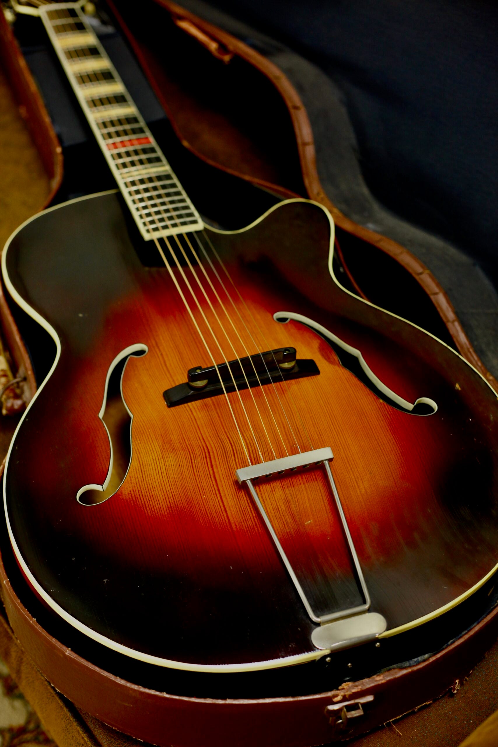 Hoyer Special Archtop Vintage Jazz 1953 | Cherry Sunburst