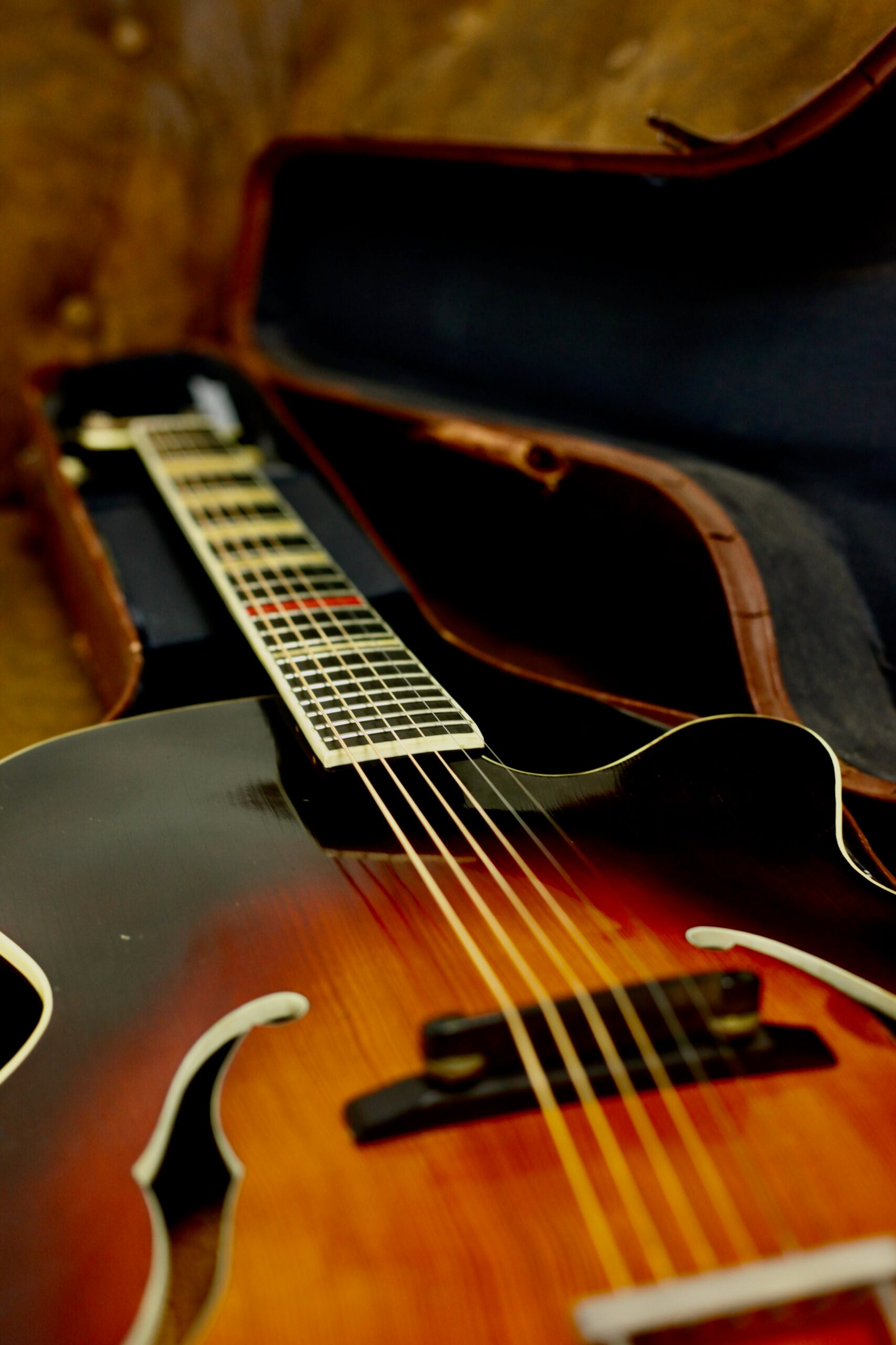 Hoyer Special Archtop Vintage Jazz 1953 | Cherry Sunburst