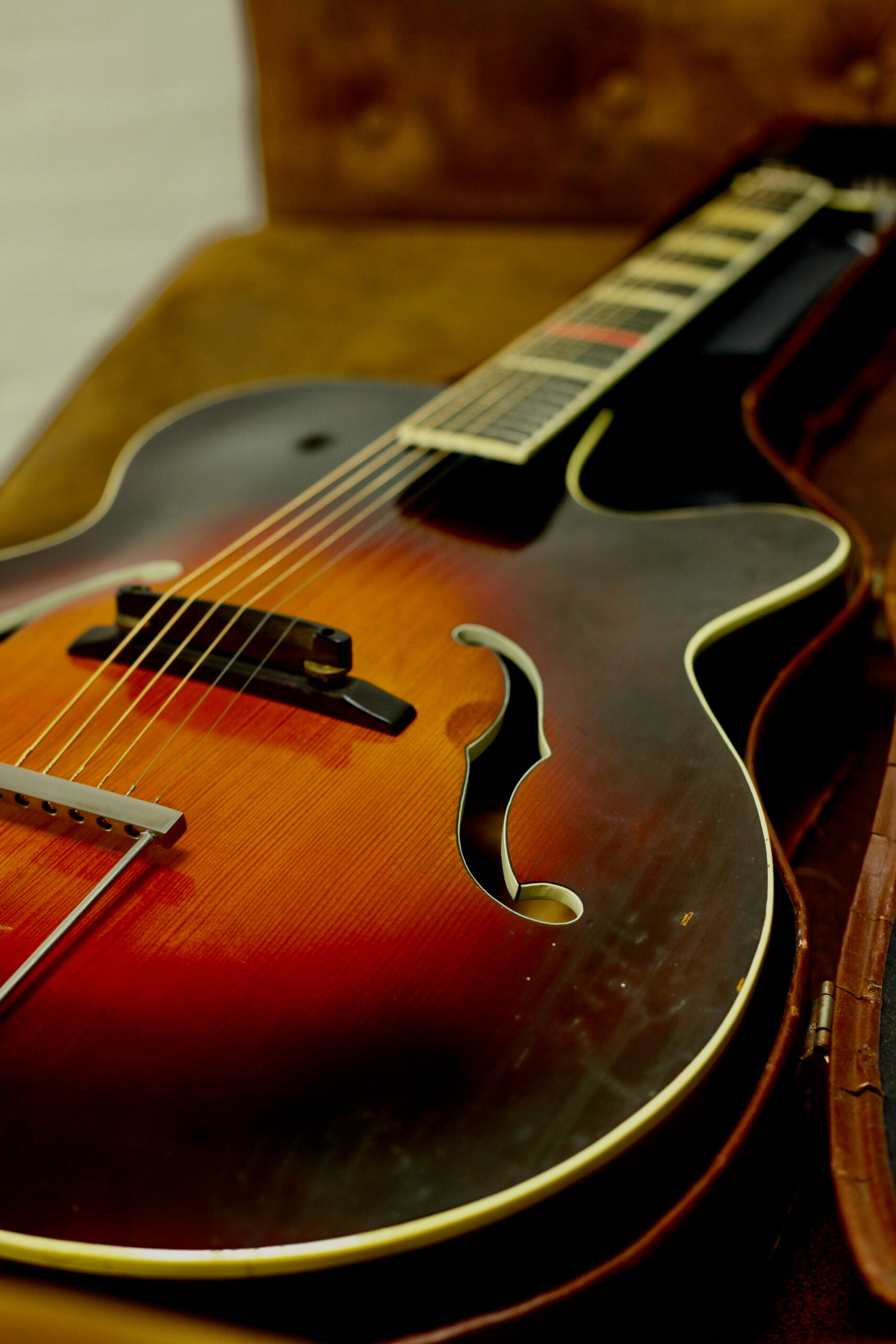 Hoyer Special Archtop Vintage Jazz 1953 | Cherry Sunburst