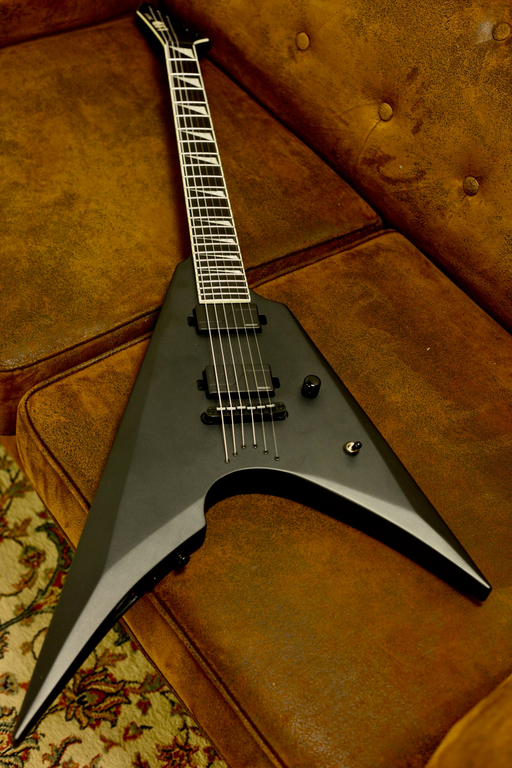 Esp Ltd Arrow 1000NT 2024 | Charcoal Metallic Satin
