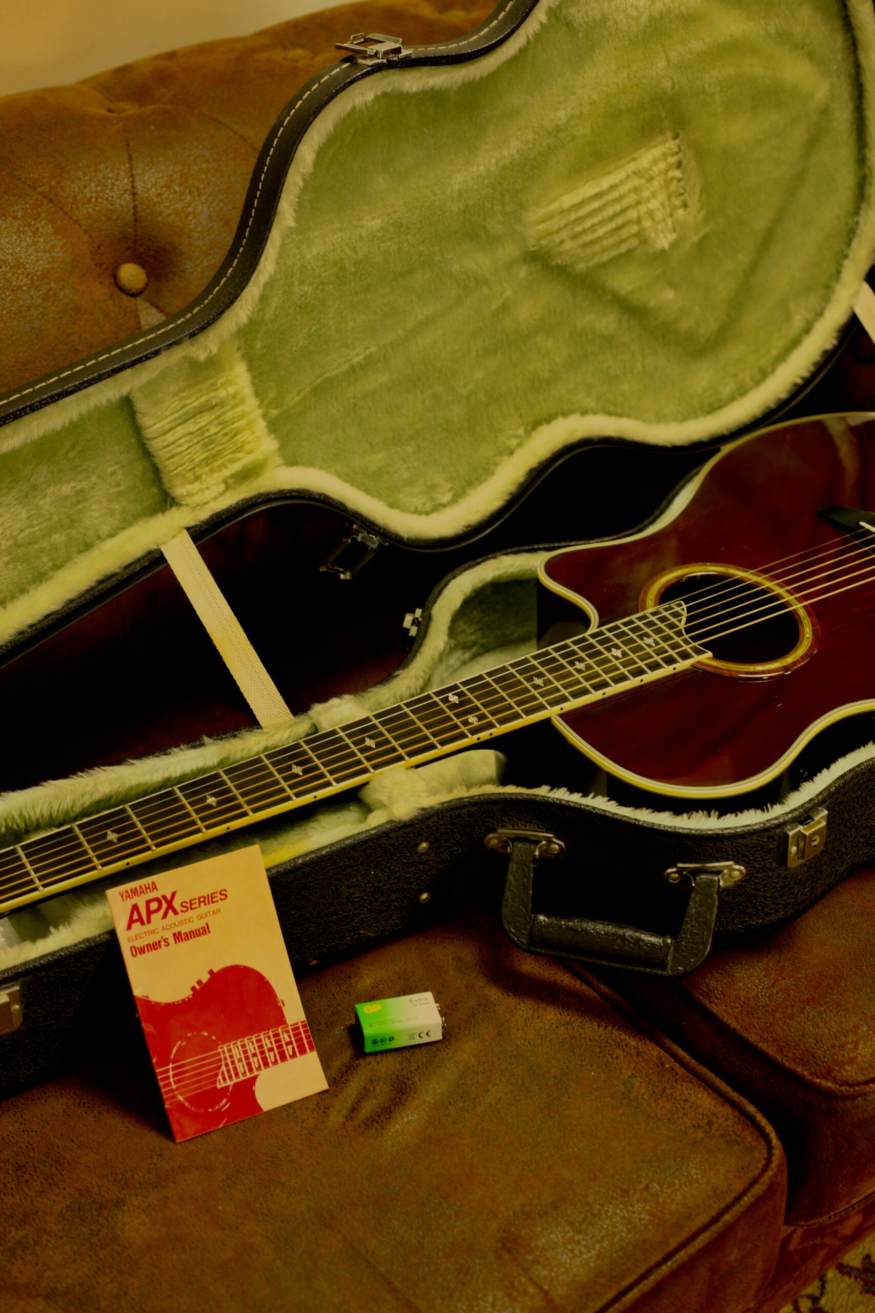 Yamaha APX 10 1989 | Cherry Sunburst – GitaarBarbaar B.V.