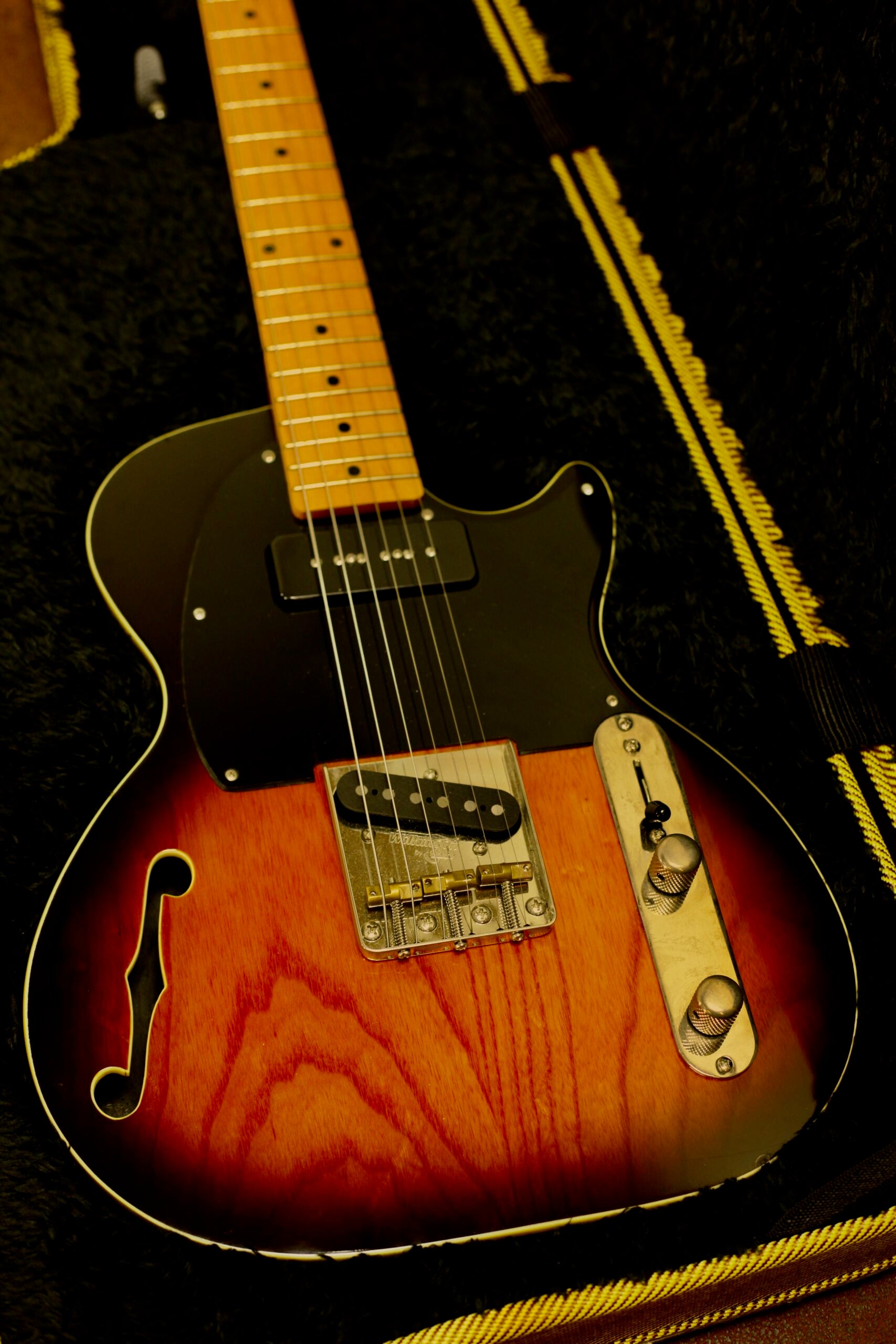 St Blues 61 South | Sunburst