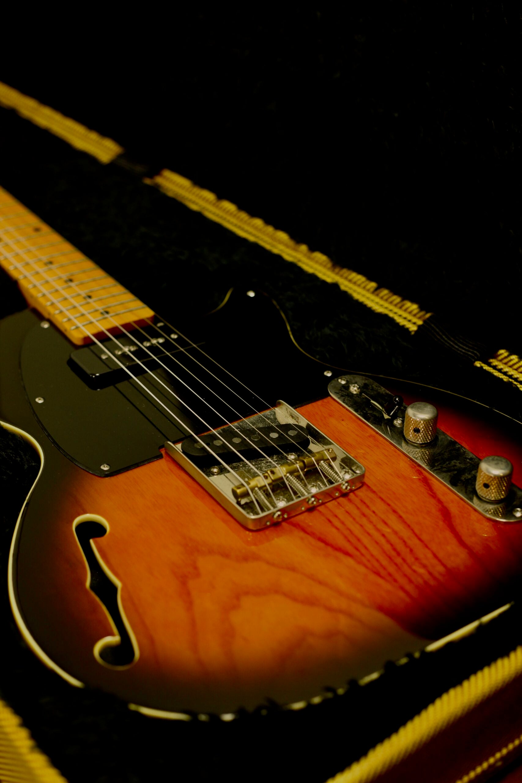 St Blues 61 South | Sunburst