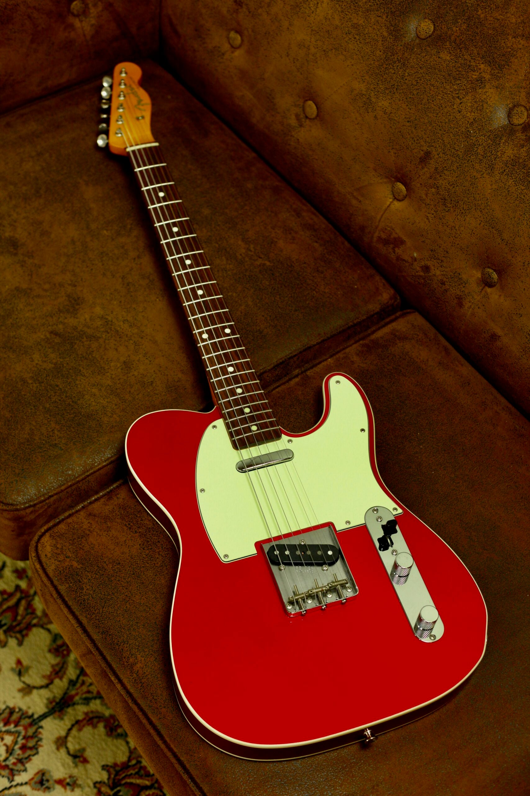 Fender MIJ Hybrid '60s Telecaster 2018 | Candy Apple Red