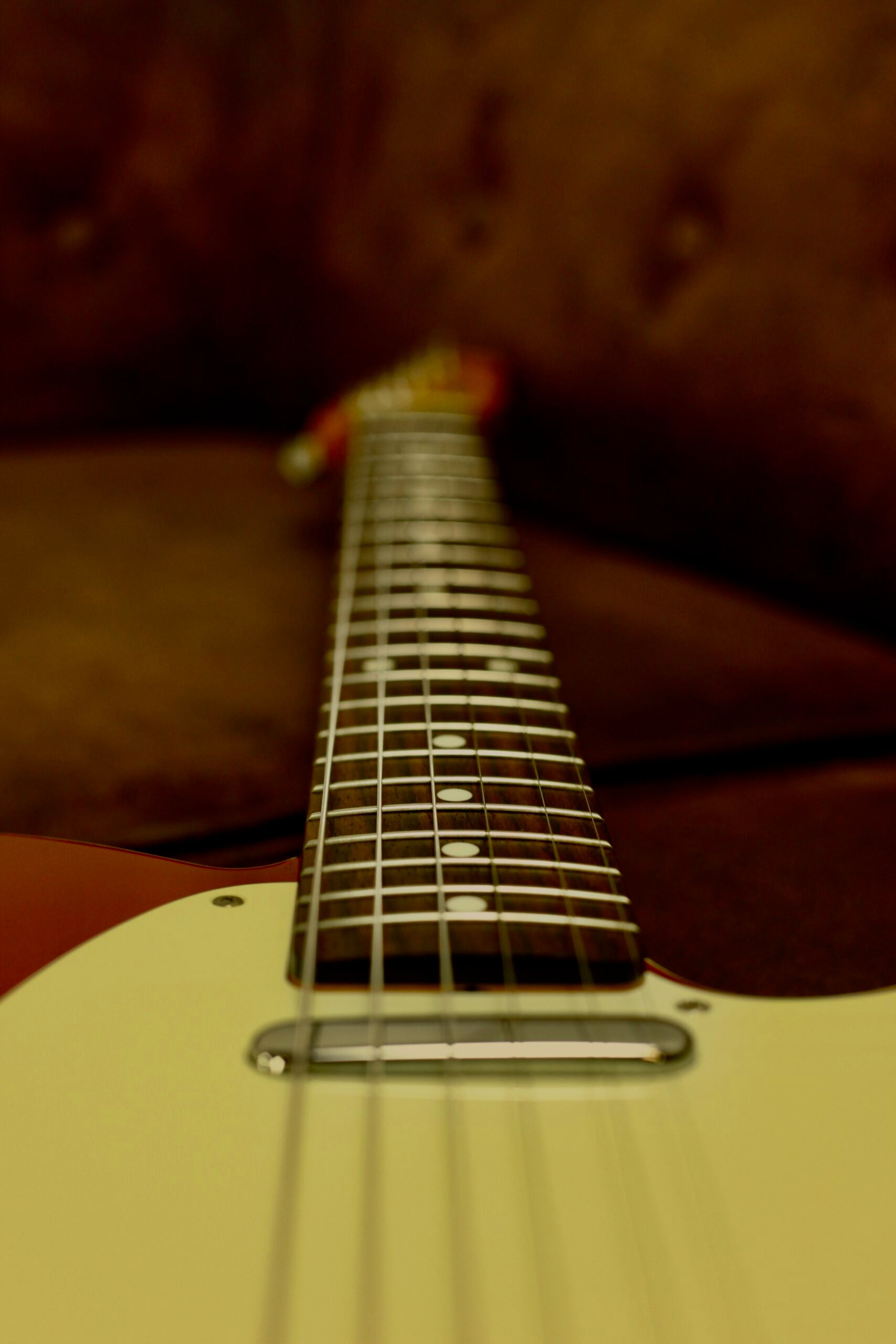 Fender MIJ Hybrid '60s Telecaster 2018 | Candy Apple Red