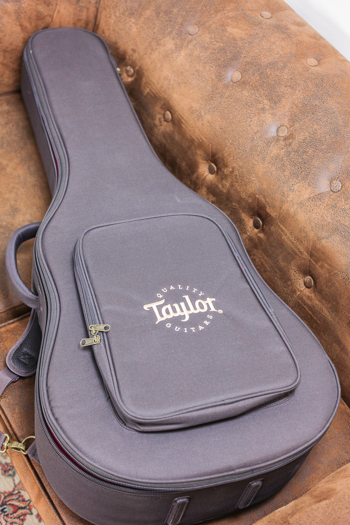 Taylor American Dream AD17 | Natural Top