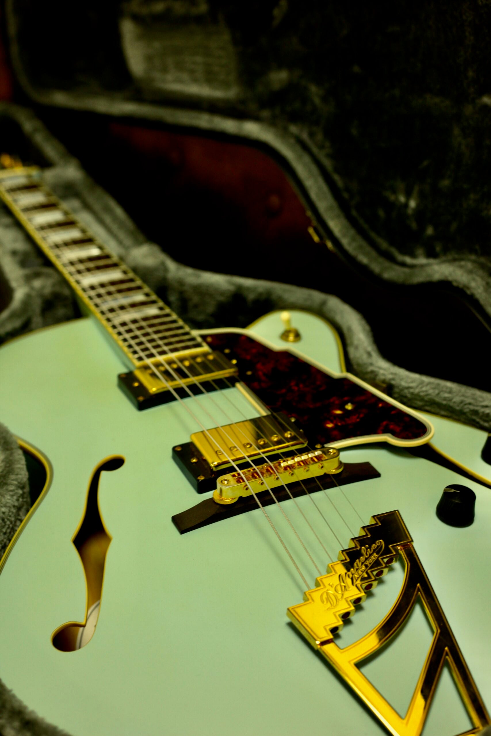 D'Angelico Deluxe Discontinued 2017 | Matte Powder Blue