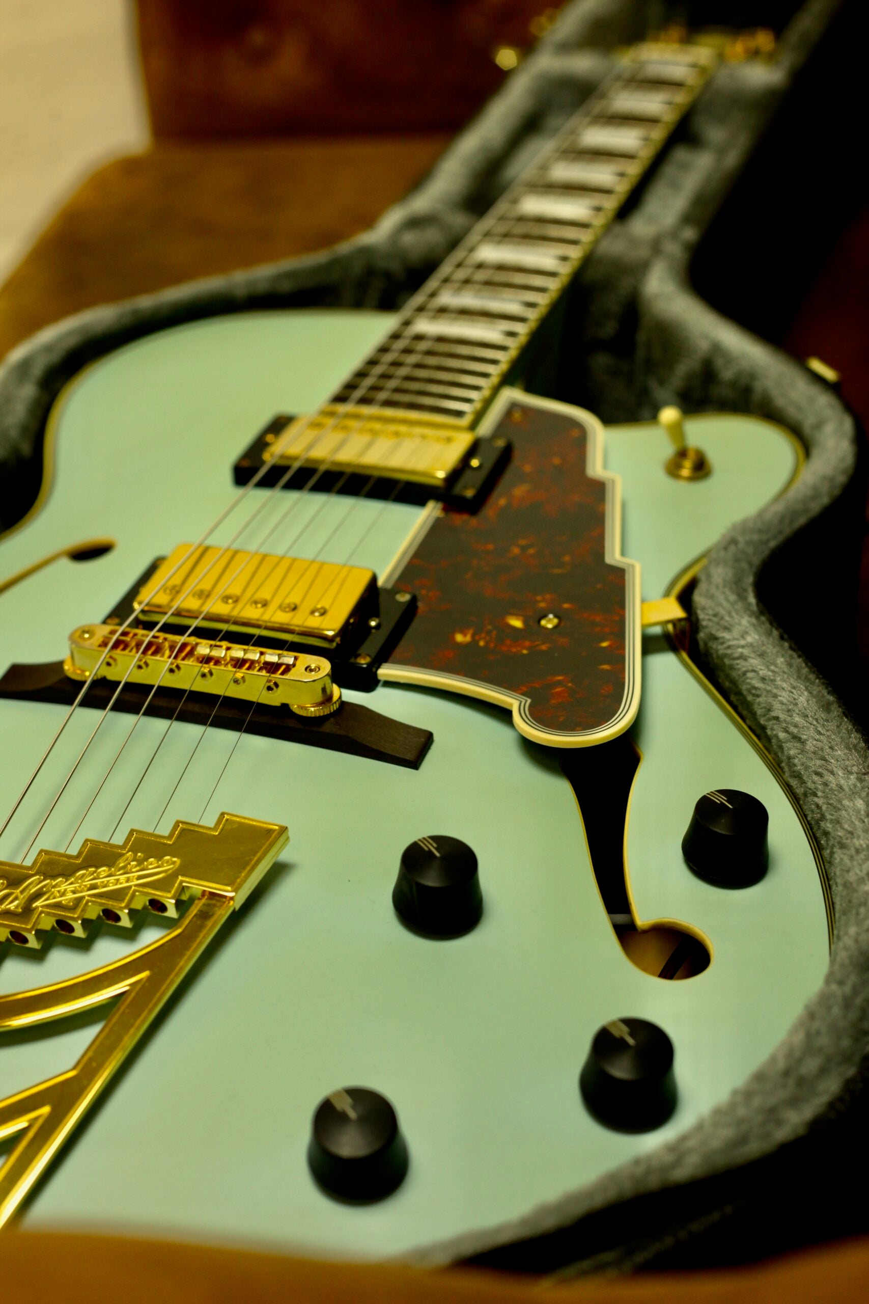 D'Angelico Deluxe Discontinued 2017 | Matte Powder Blue