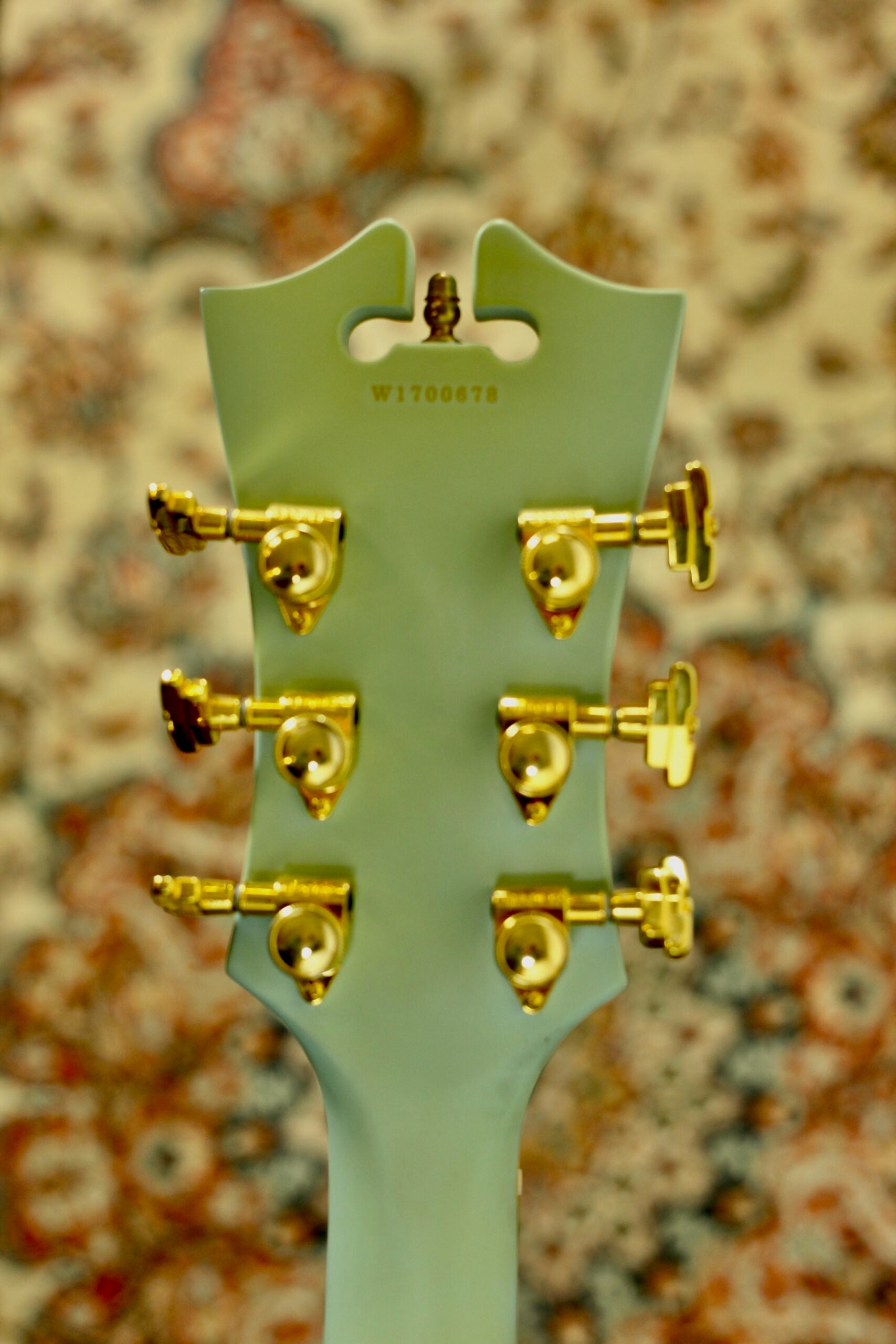 D'Angelico Deluxe Discontinued 2017 | Matte Powder Blue