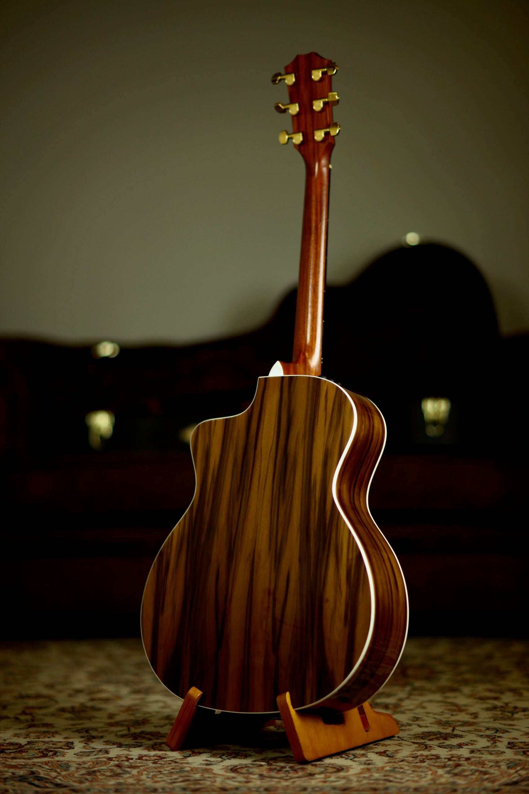 Taylor 214CE-SG LTD | Fumed Sweet Gum