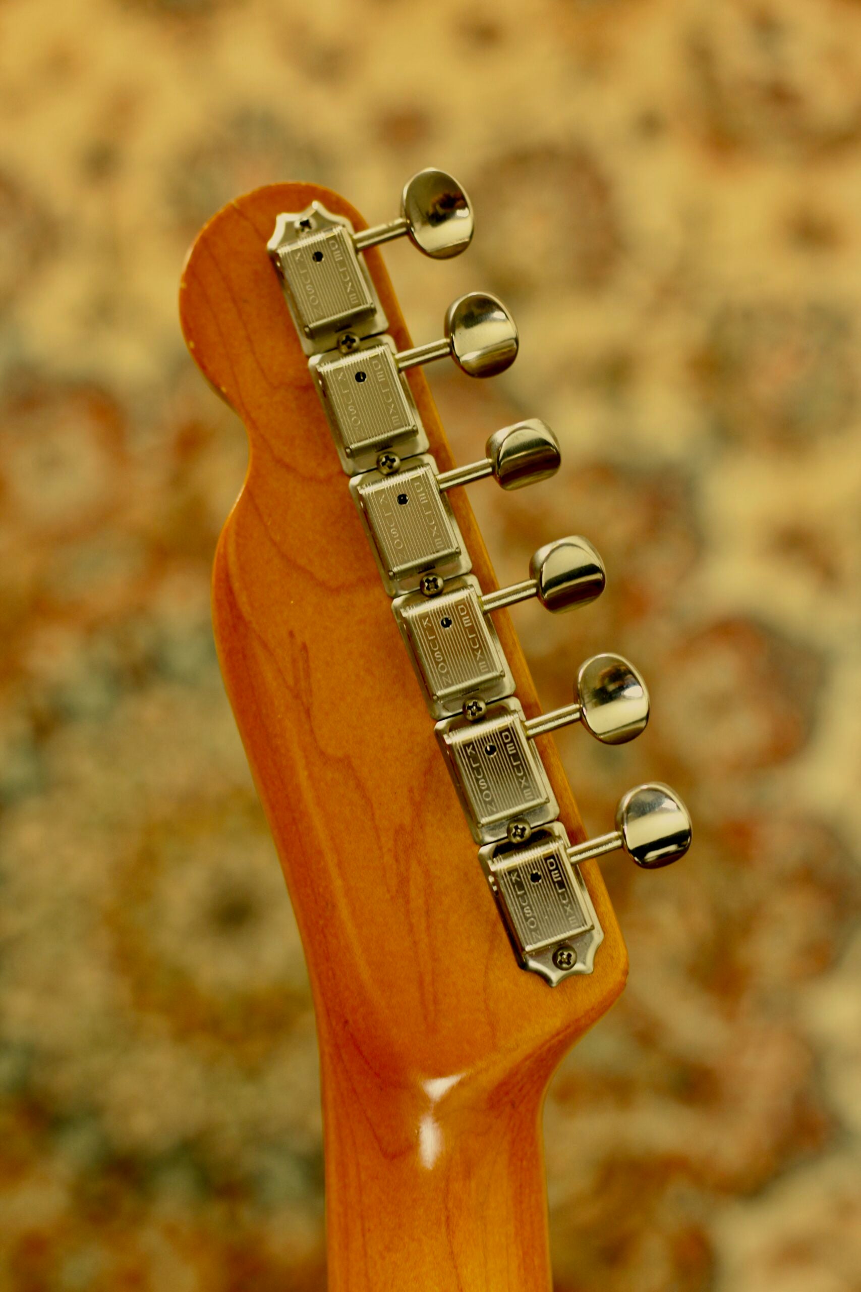Del-Tone 60's T-style Bigsby | Gold