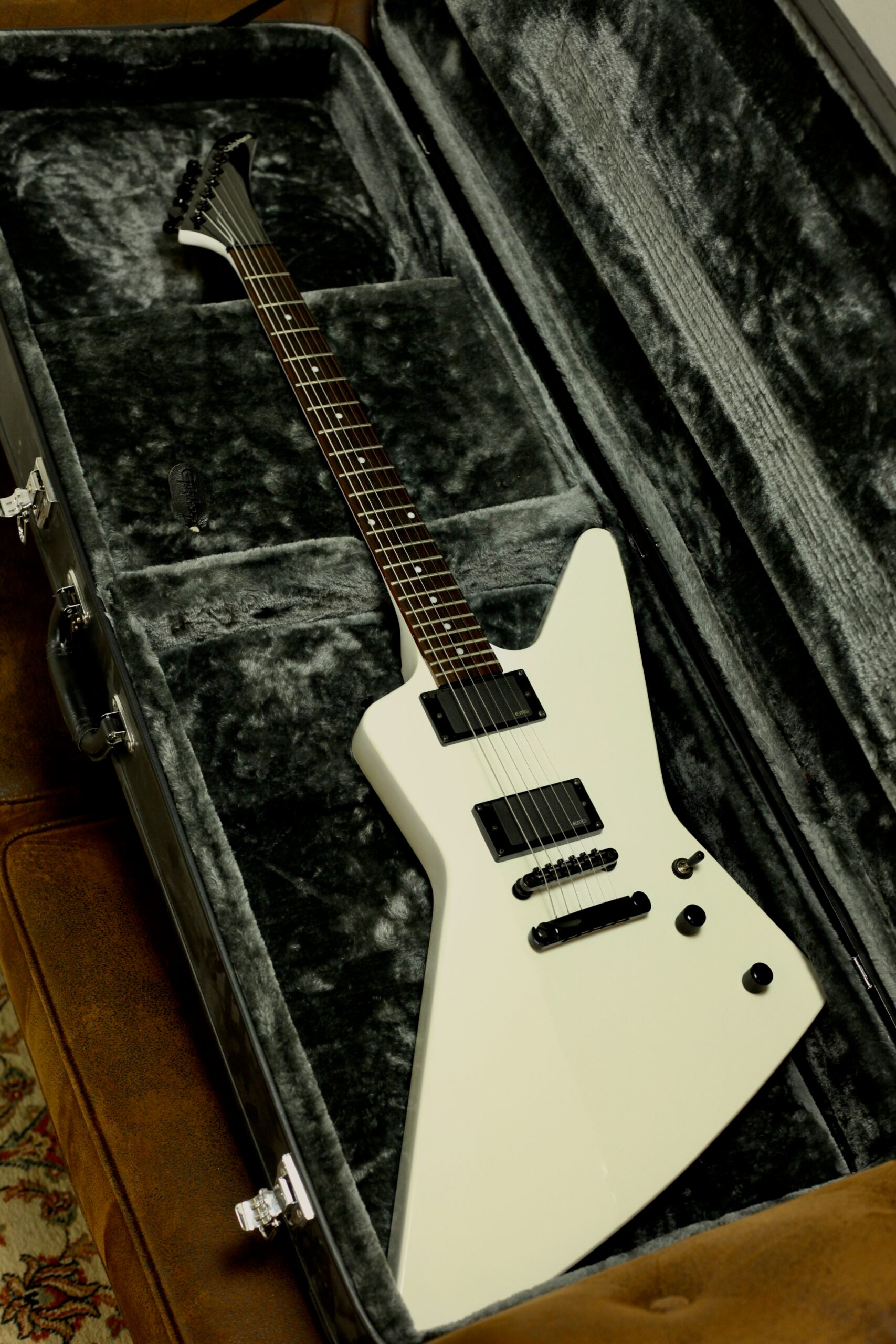 Epiphone '84 Explorer EX 2013 | Alpine White