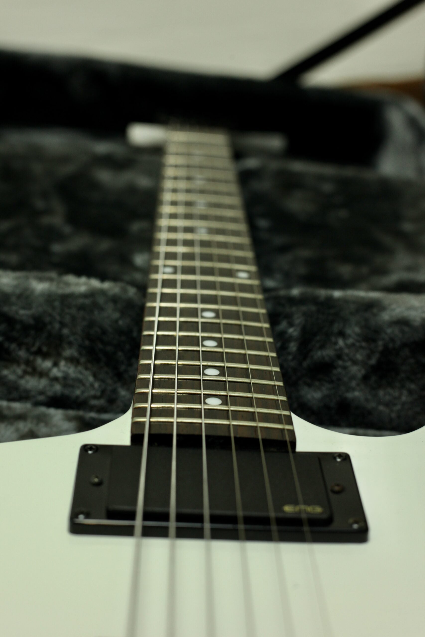 Epiphone '84 Explorer EX 2013 | Alpine White