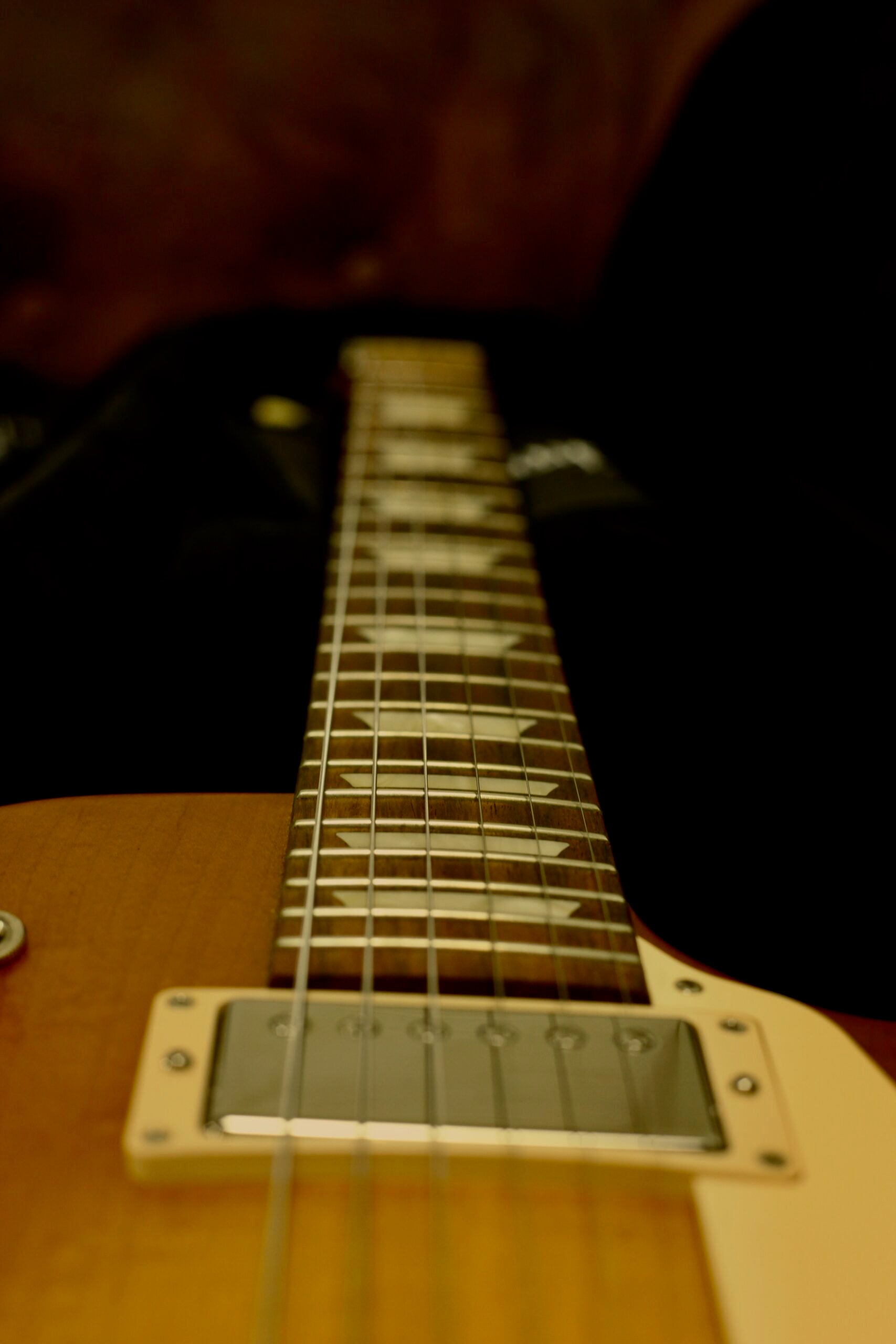 Gibson Les Paul Tribute 2022 | Satin Honeyburst