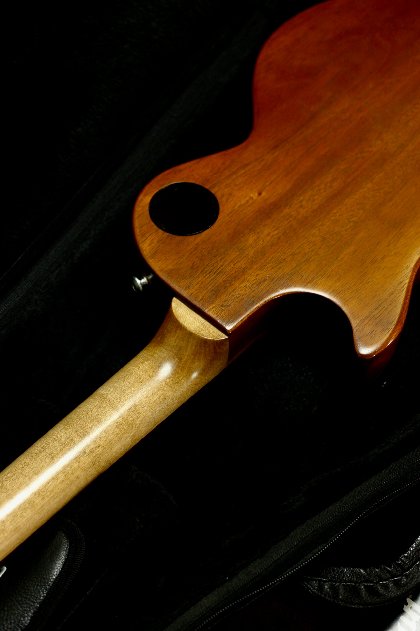 Gibson Les Paul Tribute 2022 | Satin Honeyburst