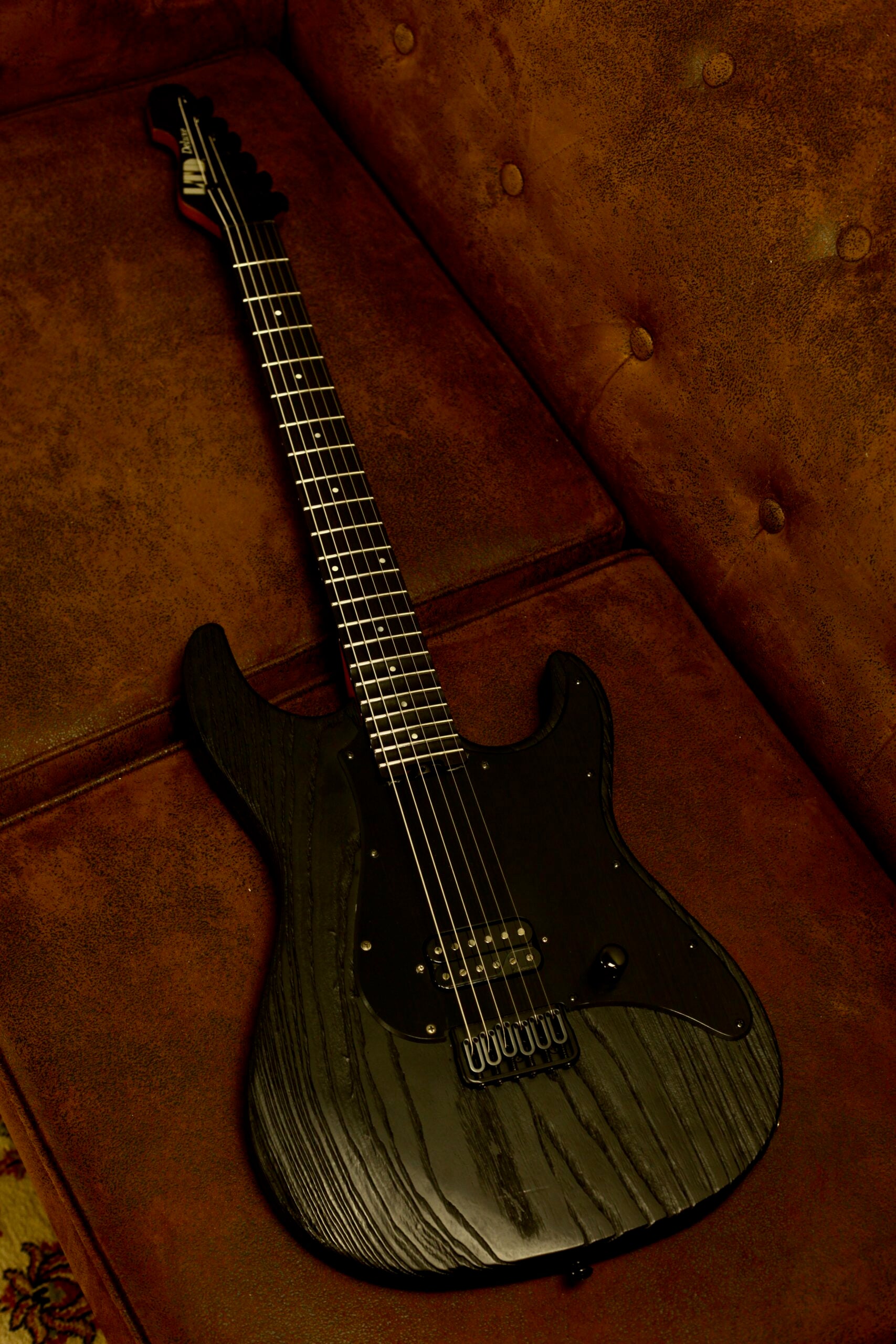 ESP LTD SN-1 HT | Black Blast