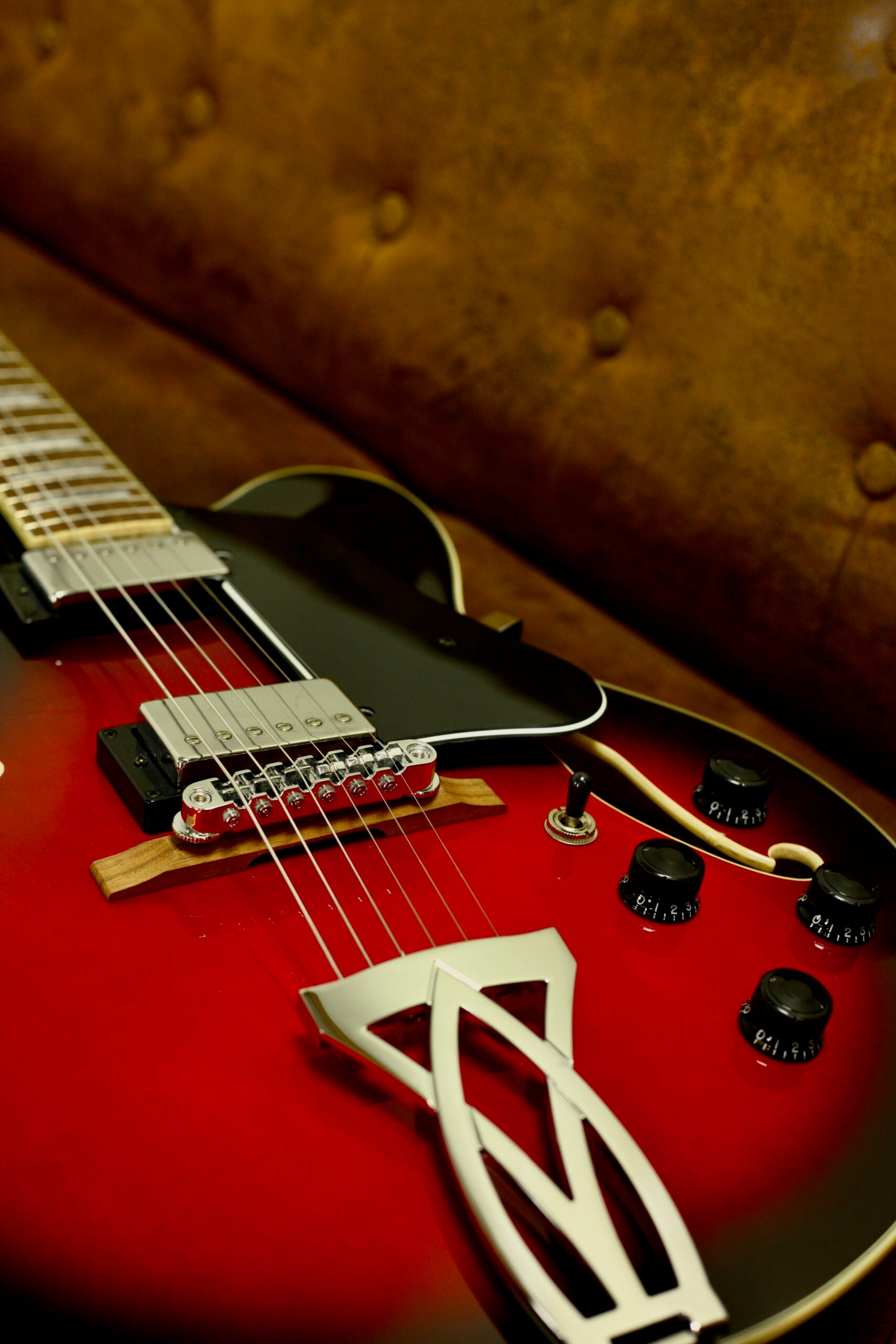 Ibanez Artcore AF75 2022 | Transparent Red Sunburst