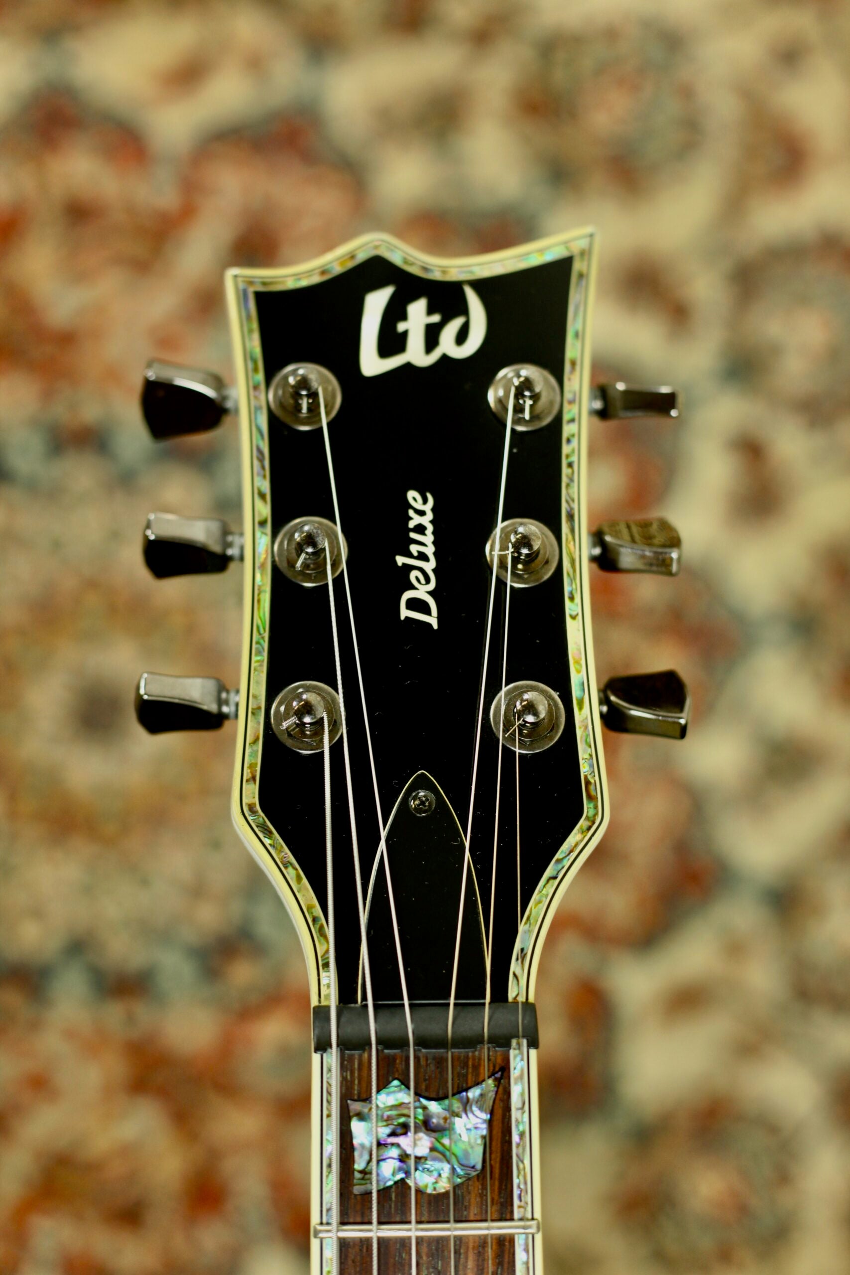 ESP LTD EC-1000 2008 | Snow White