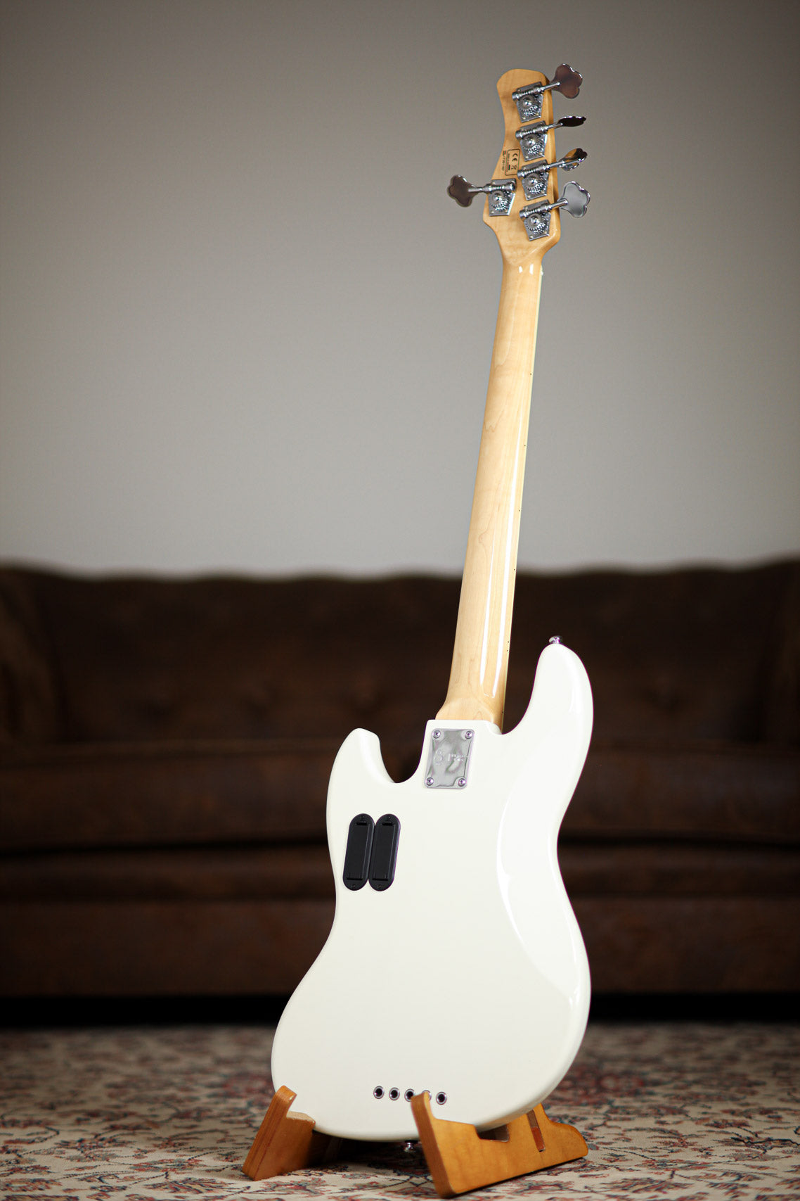 Sire Marcus Miller V7 Active Fretless 2019 | Antique White