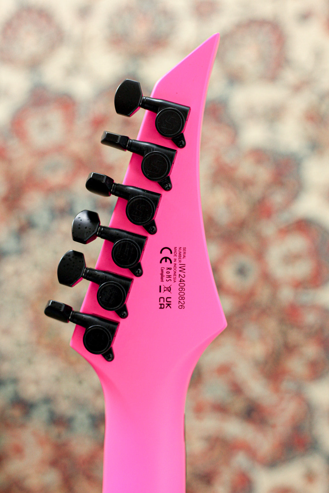Solar A2.6FRPN Canibalismo | Pink Neon Matte
