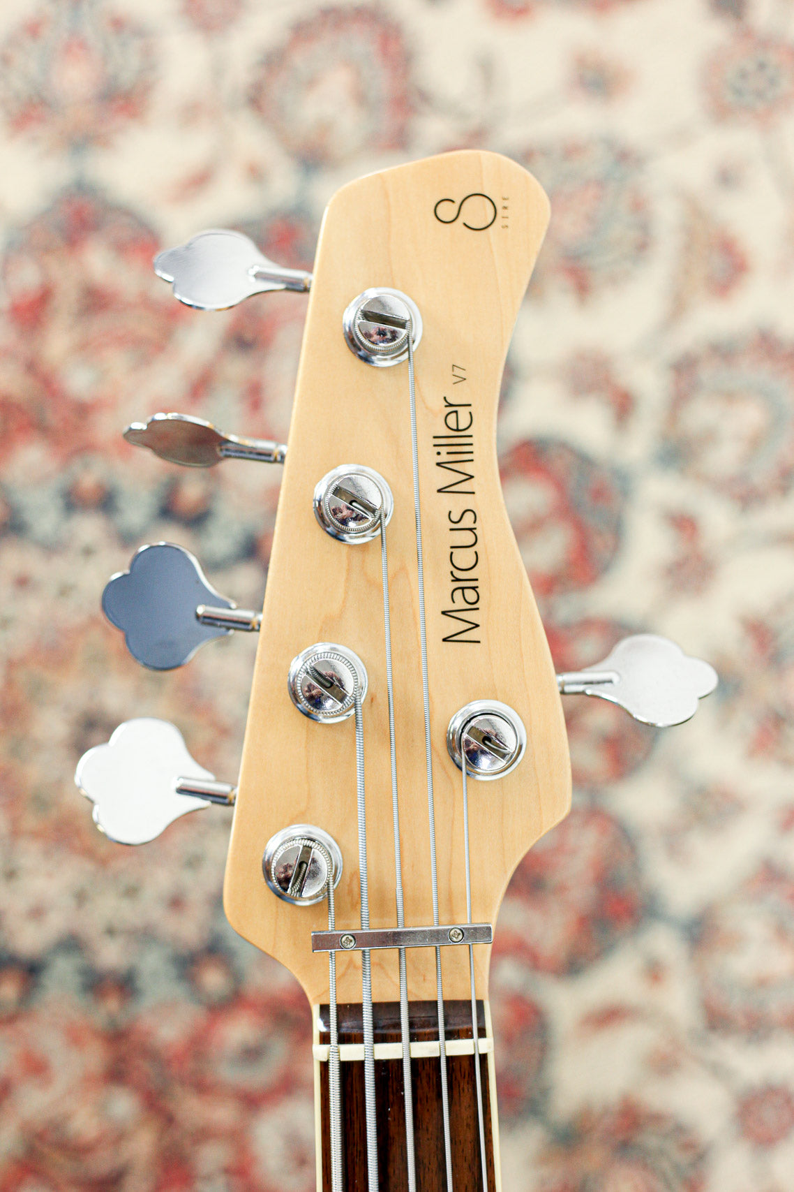 Sire Marcus Miller V7 Active Fretless 2019 | Antique White