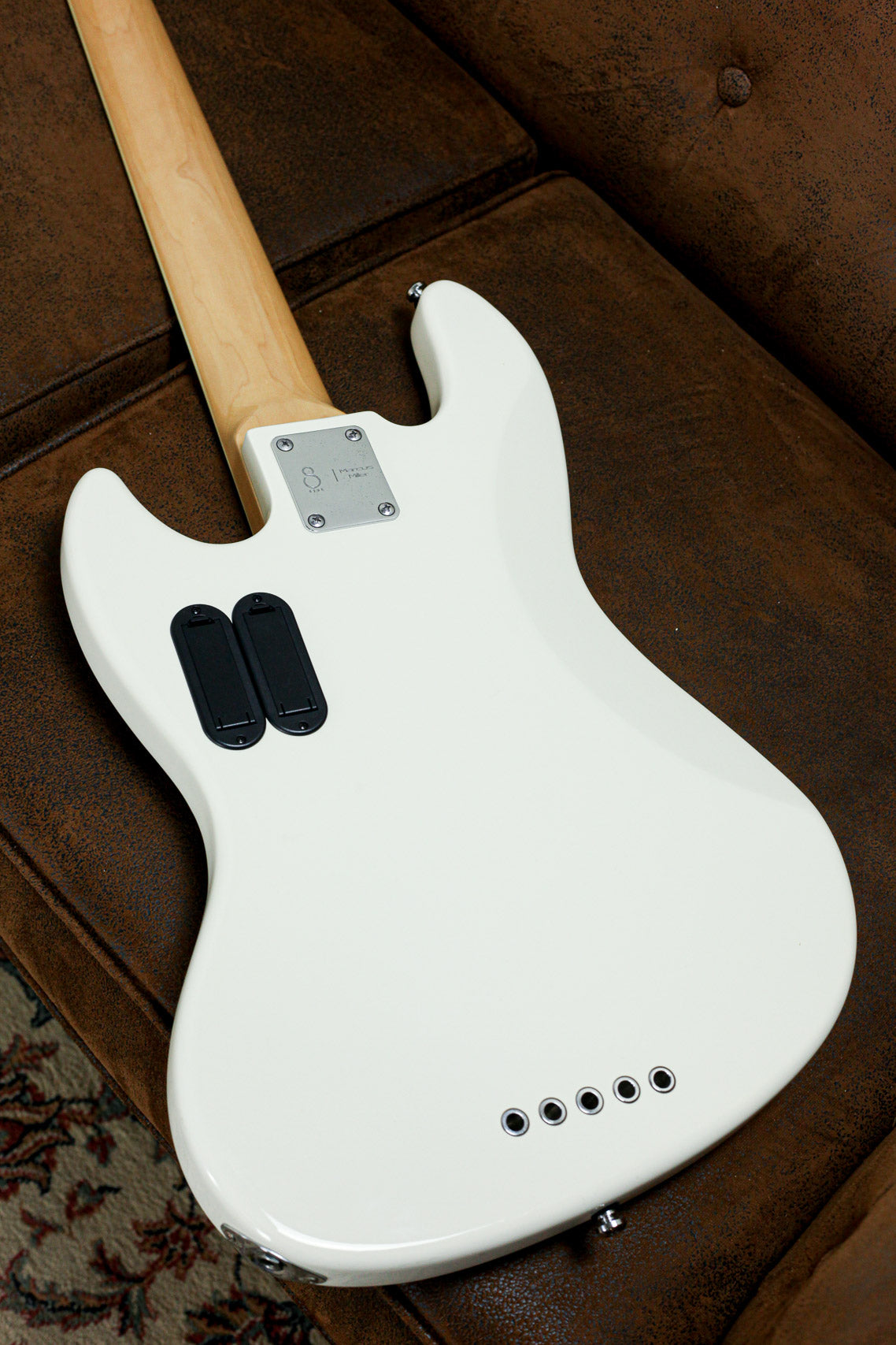 Sire Marcus Miller V7 Active Fretless 2019 | Antique White