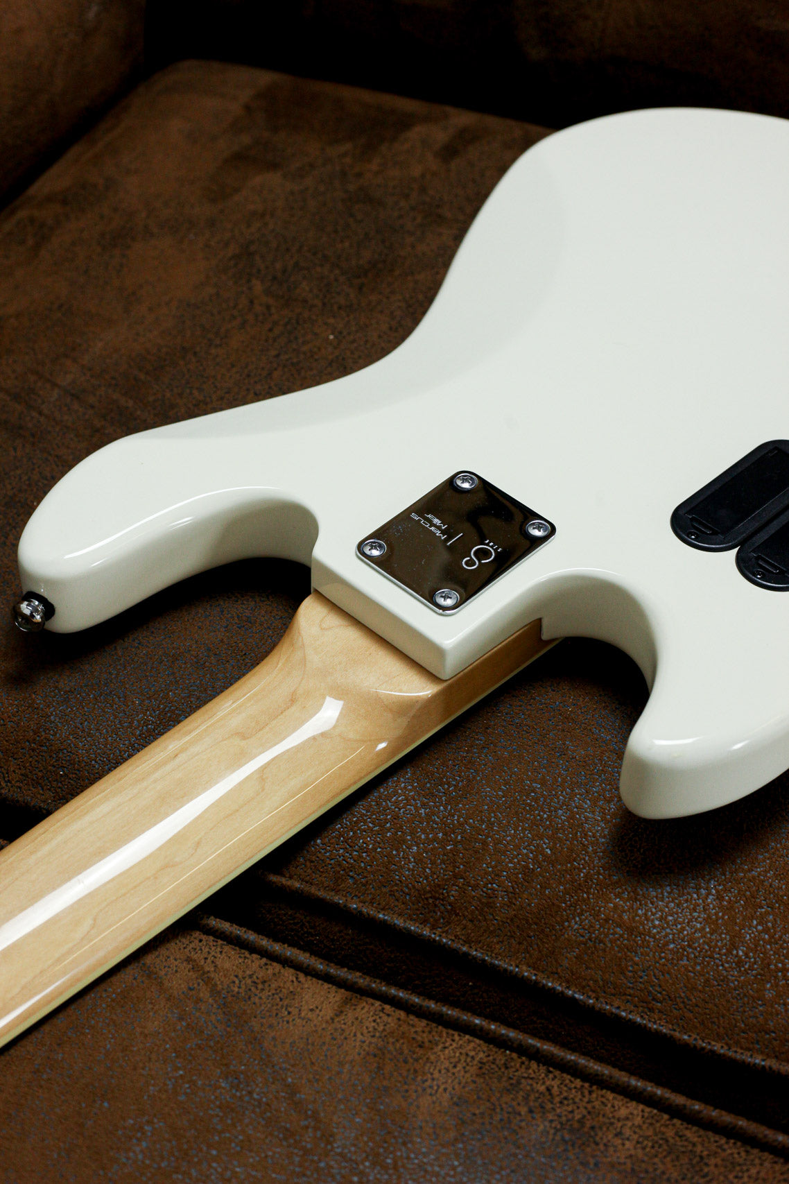 Sire Marcus Miller V7 Active Fretless 2019 | Antique White