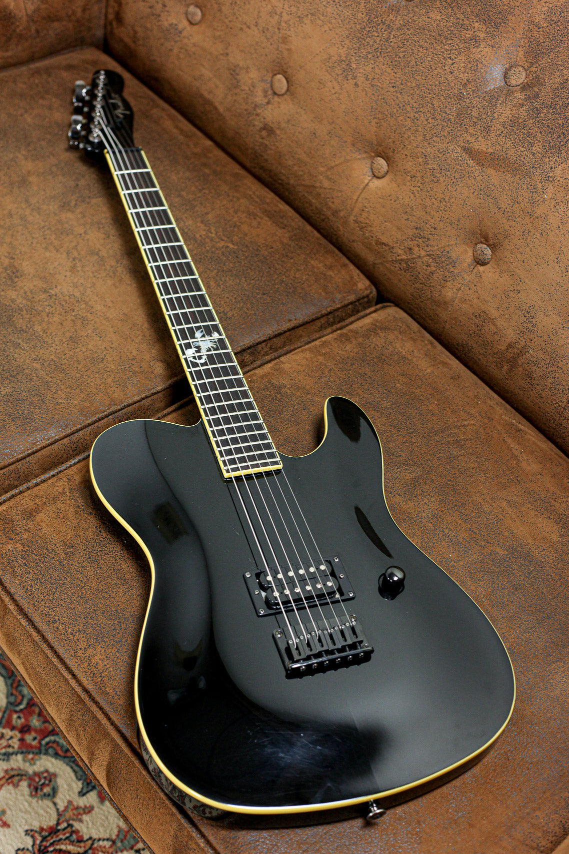 Fender SE Esquire Custom Scorpion 2003 | Black