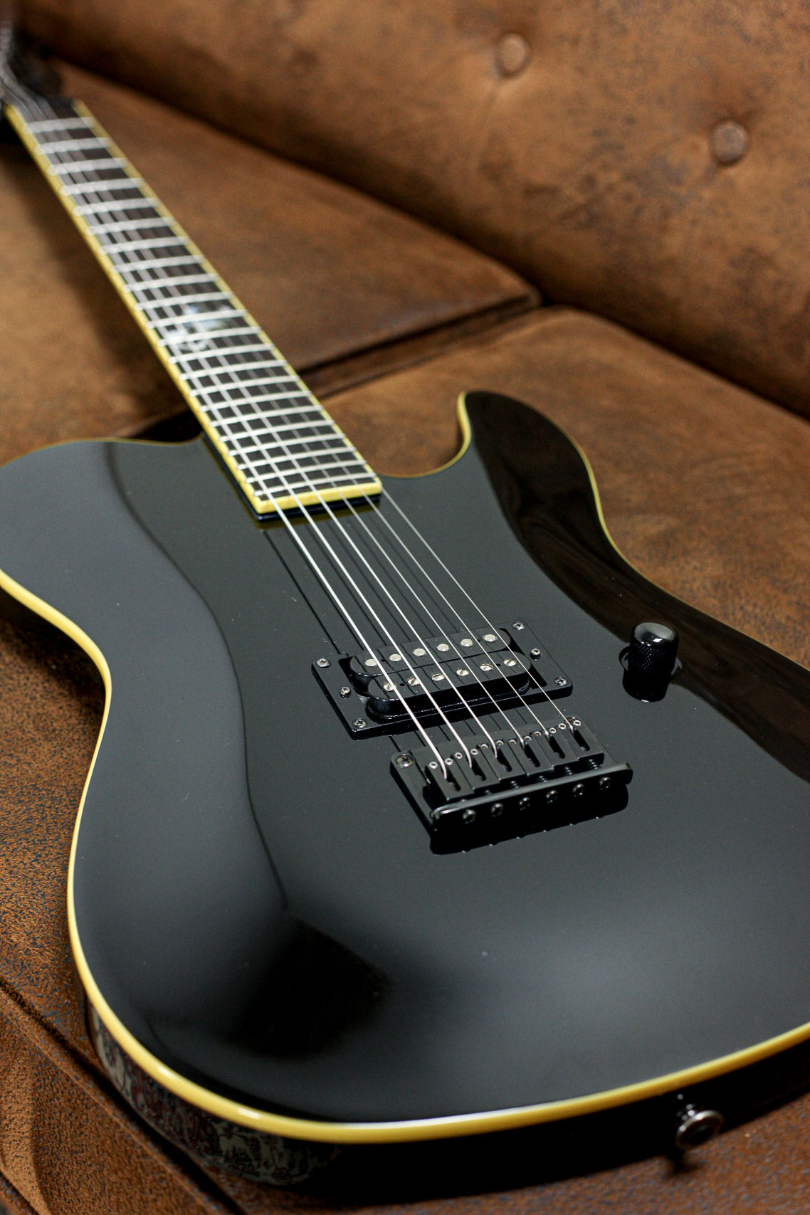 Fender SE Esquire Custom Scorpion 2003 | Black