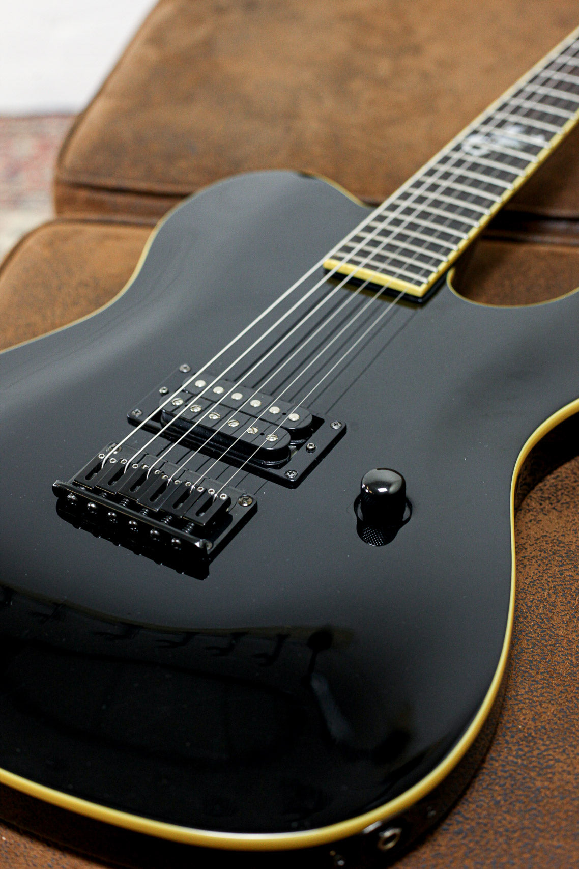 Fender SE Esquire Custom Scorpion 2003 | Black
