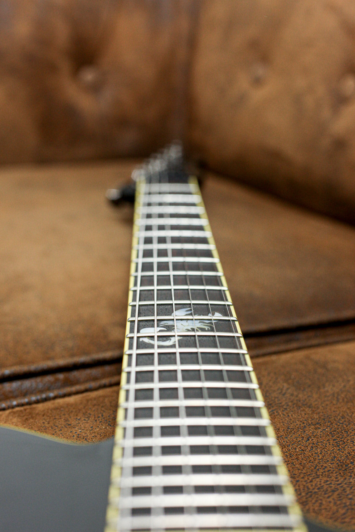 Fender SE Esquire Custom Scorpion 2003 | Black