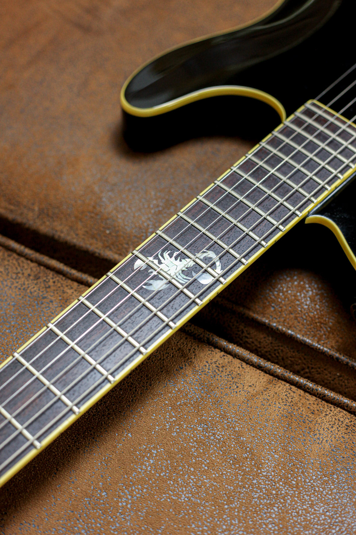 Fender SE Esquire Custom Scorpion 2003 | Black