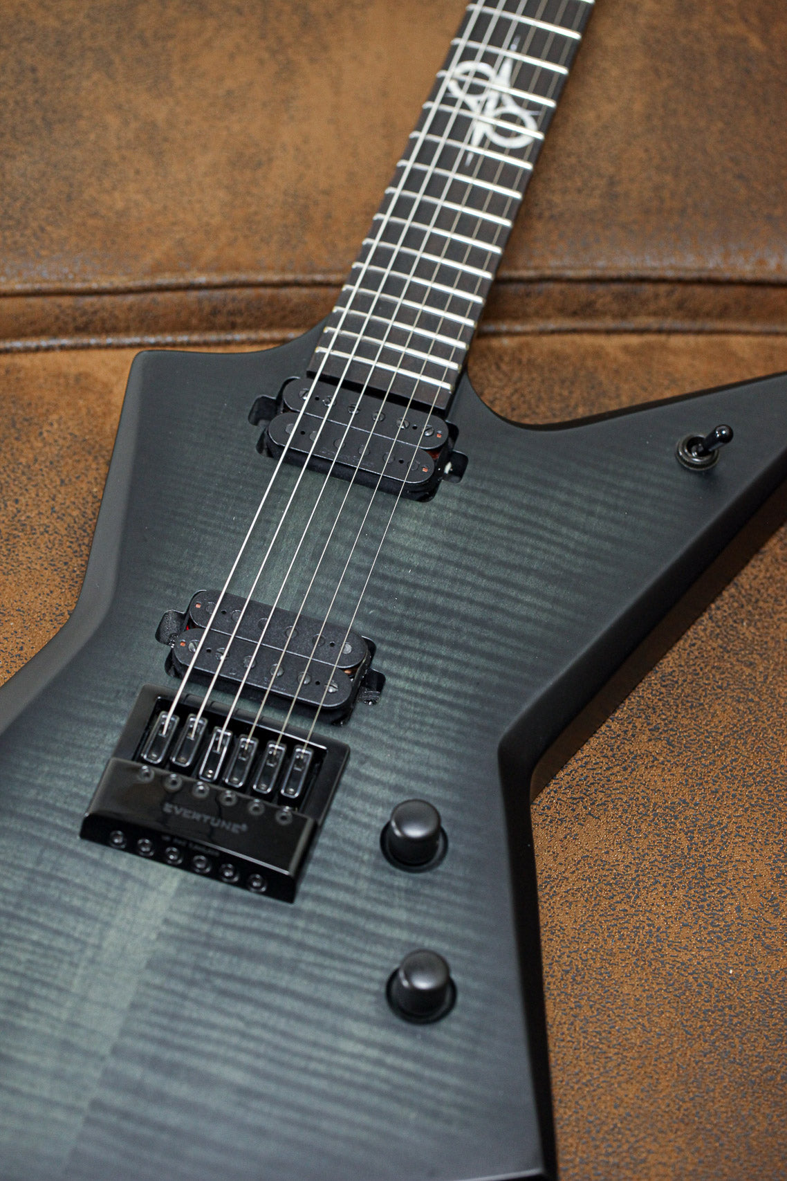 Solar E1.6 FBB Evertune | Flame Black Burst