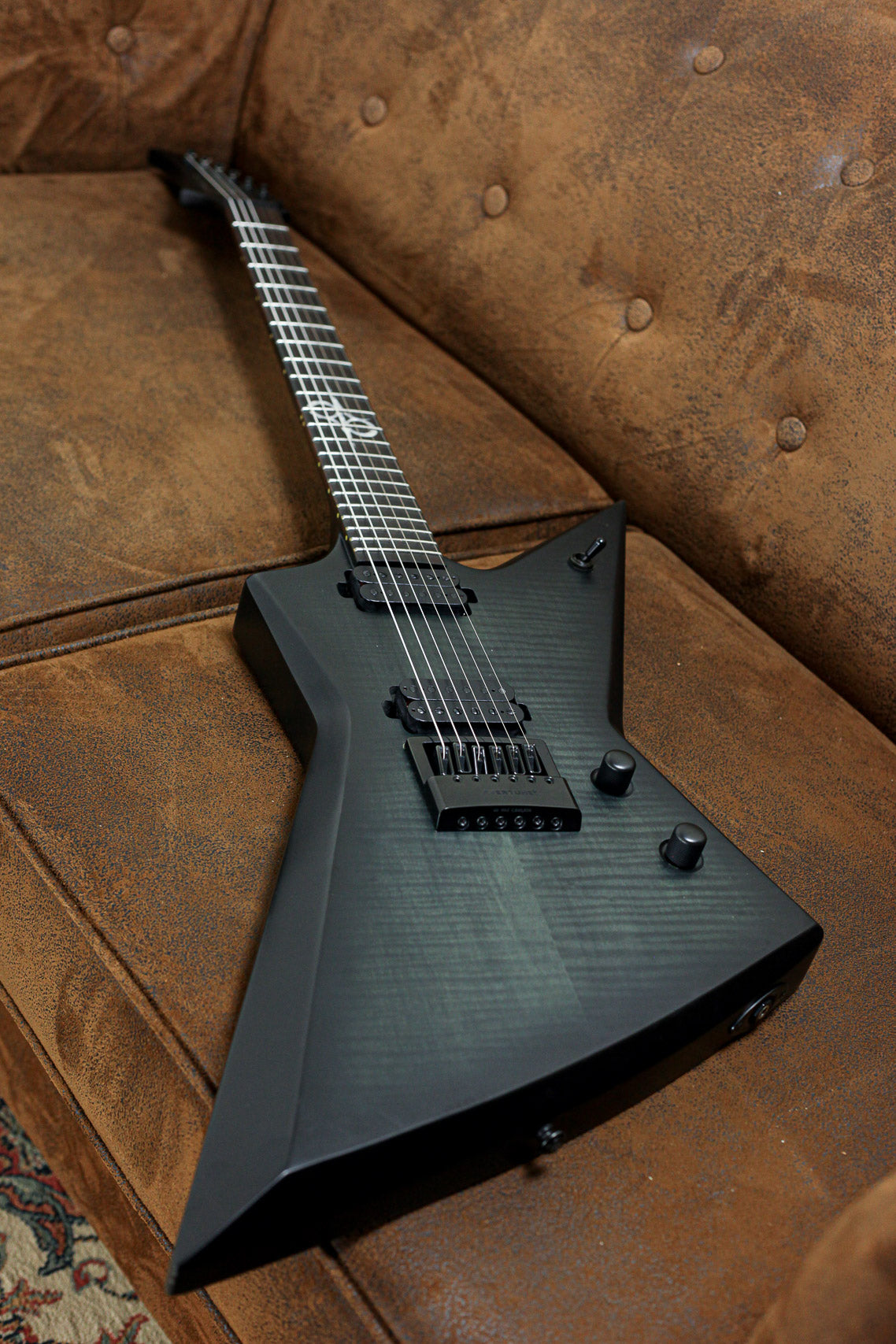 Solar E1.6 FBB Evertune | Flame Black Burst