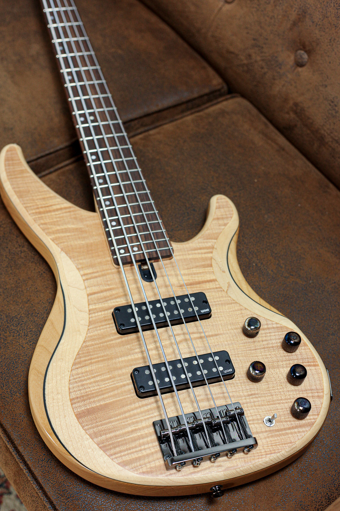 Yamaha TRBX605FM 2023 | Flamed Maple