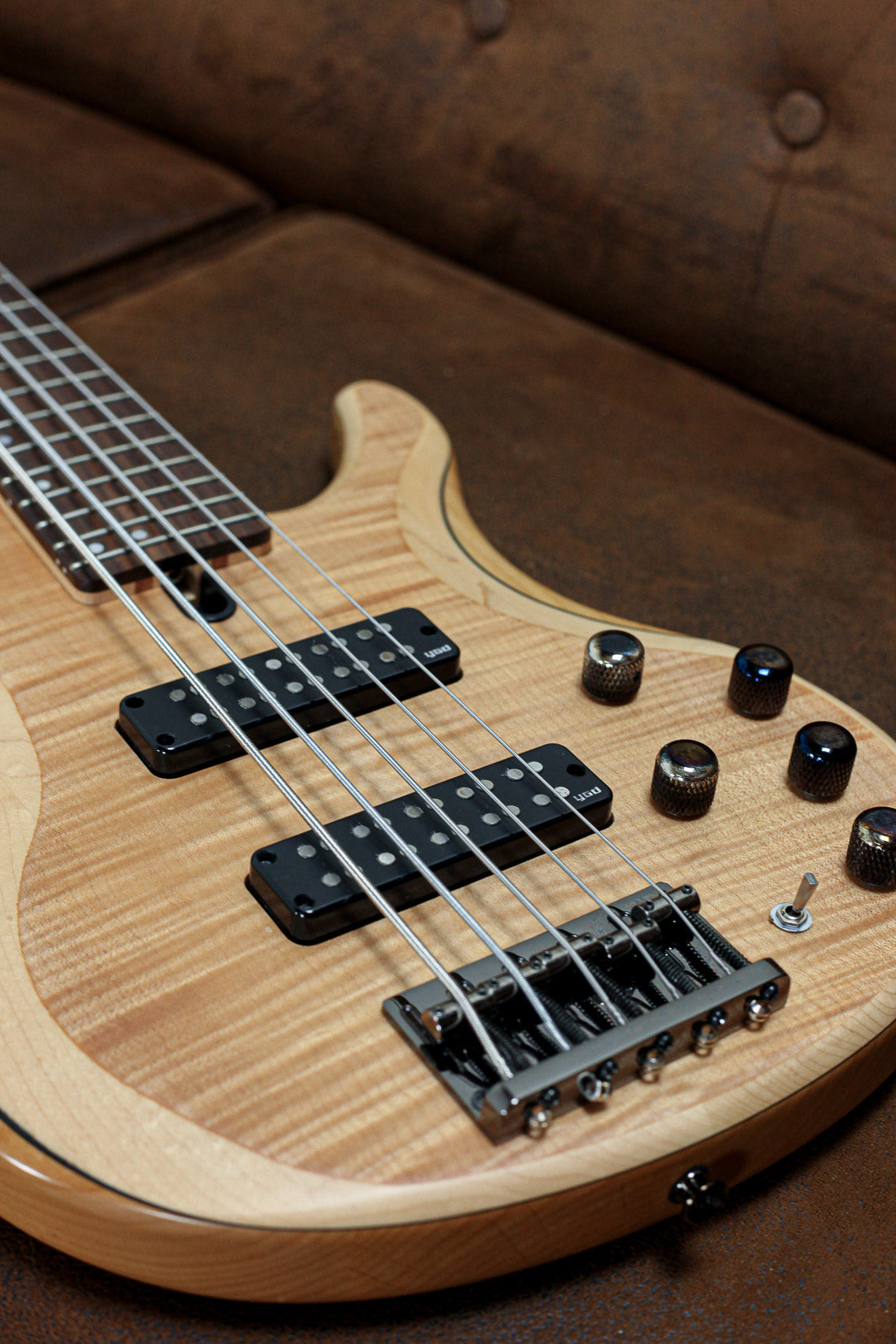 Yamaha TRBX605FM 2023 | Flamed Maple