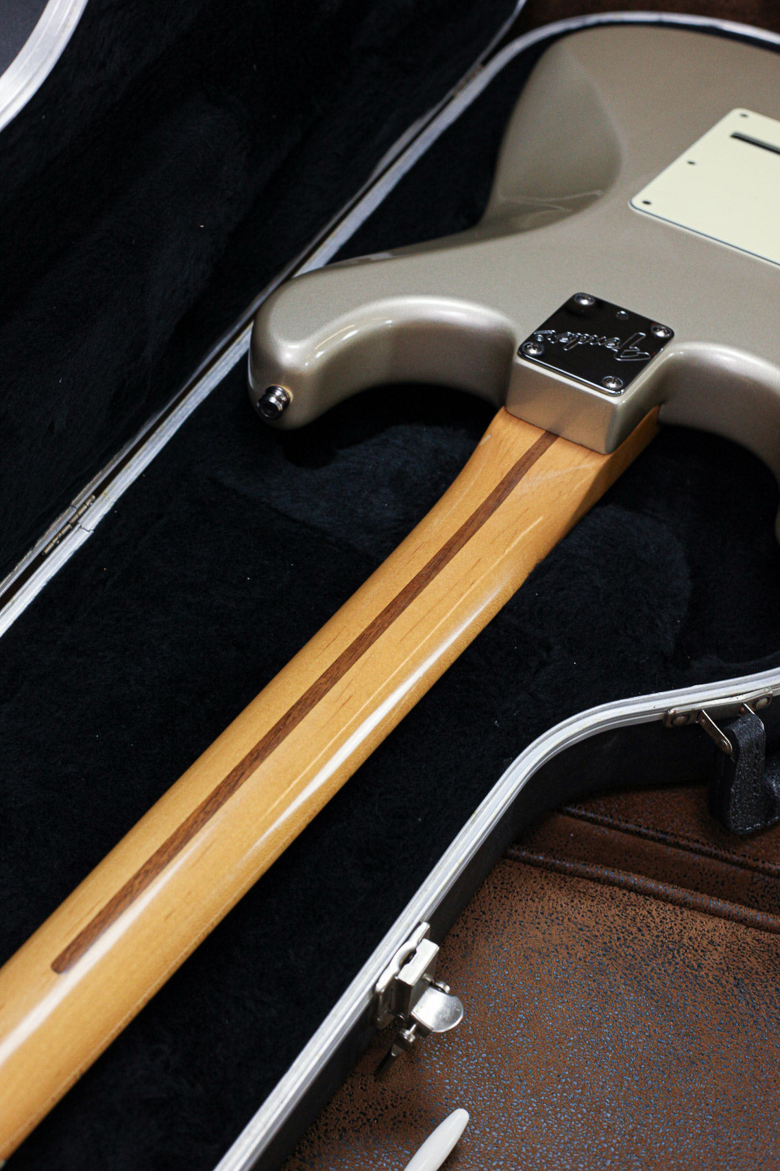 Fender Roadhouse Stratocaster 1997 | Inca Silver